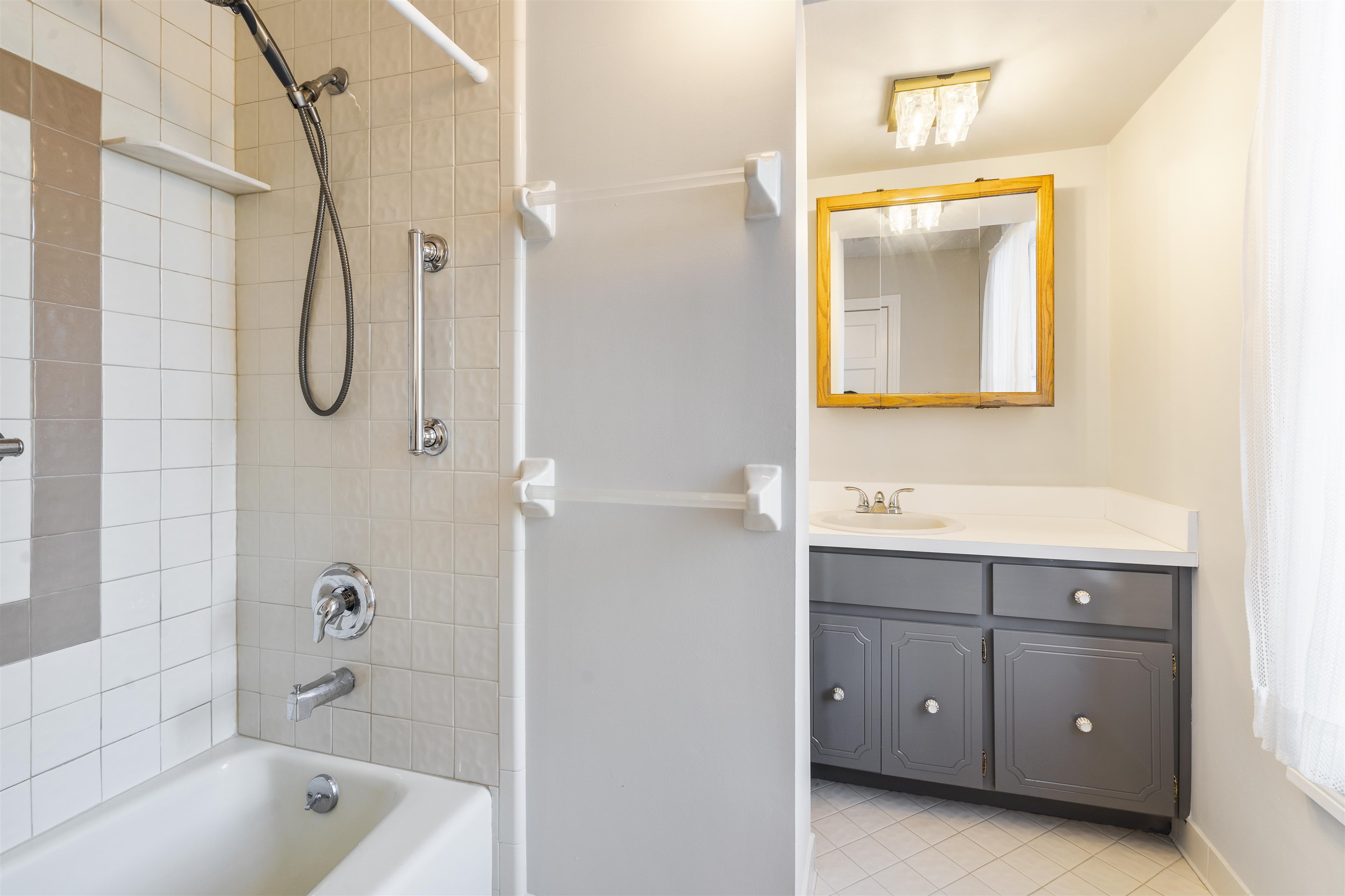 186 South Beach Street