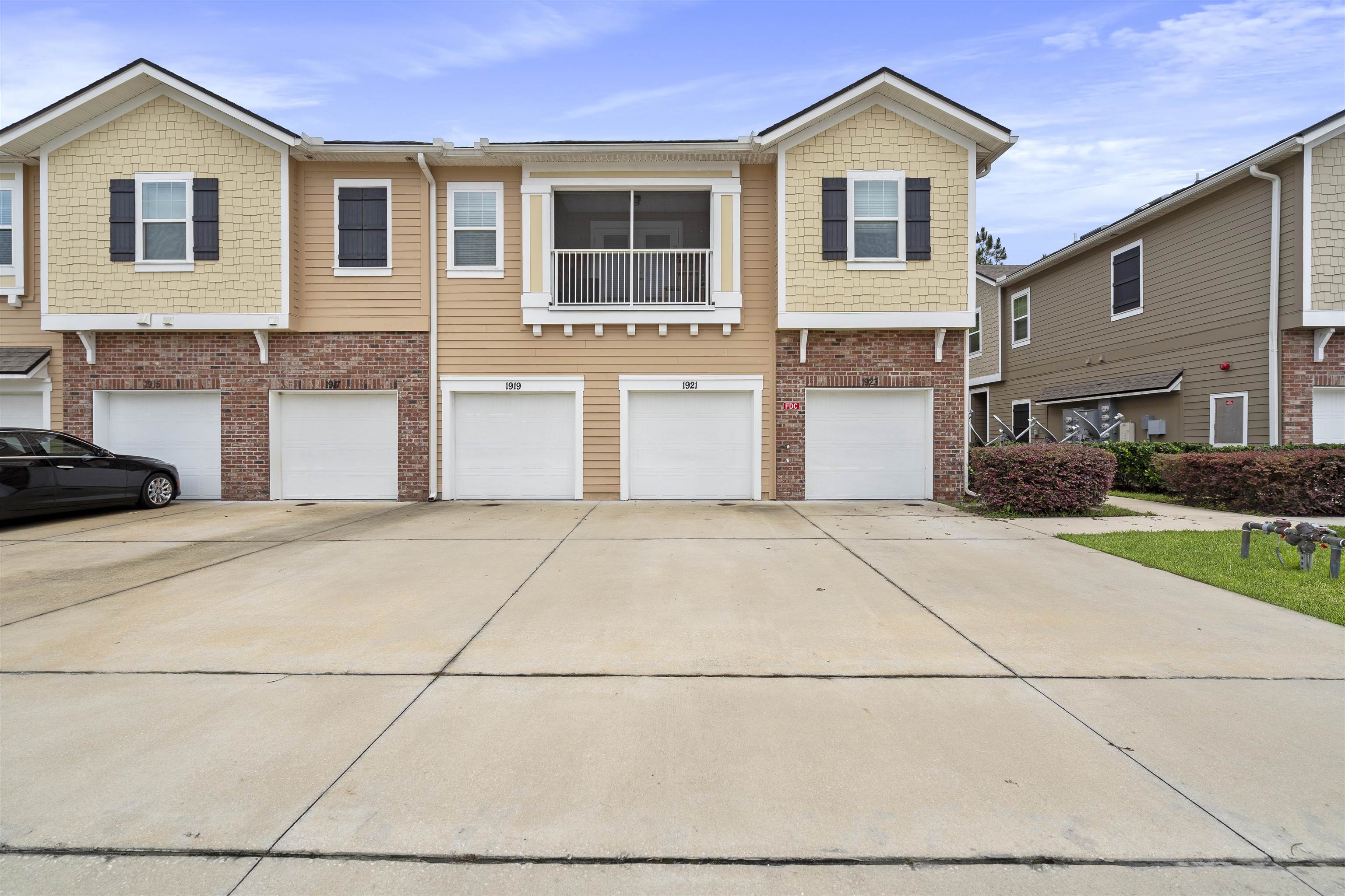 1921 Golden Lake Loop