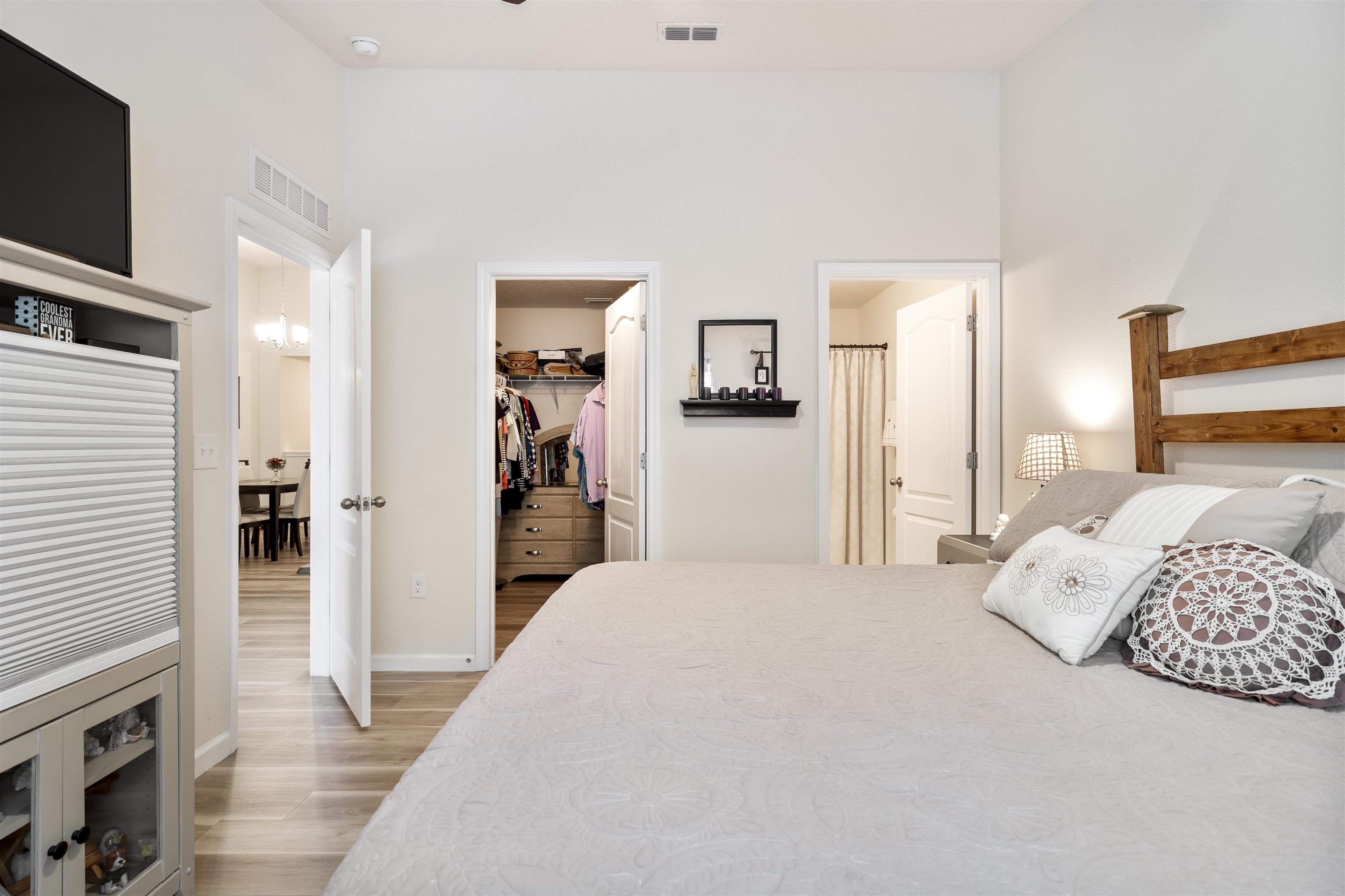 1921 Golden Lake Loop