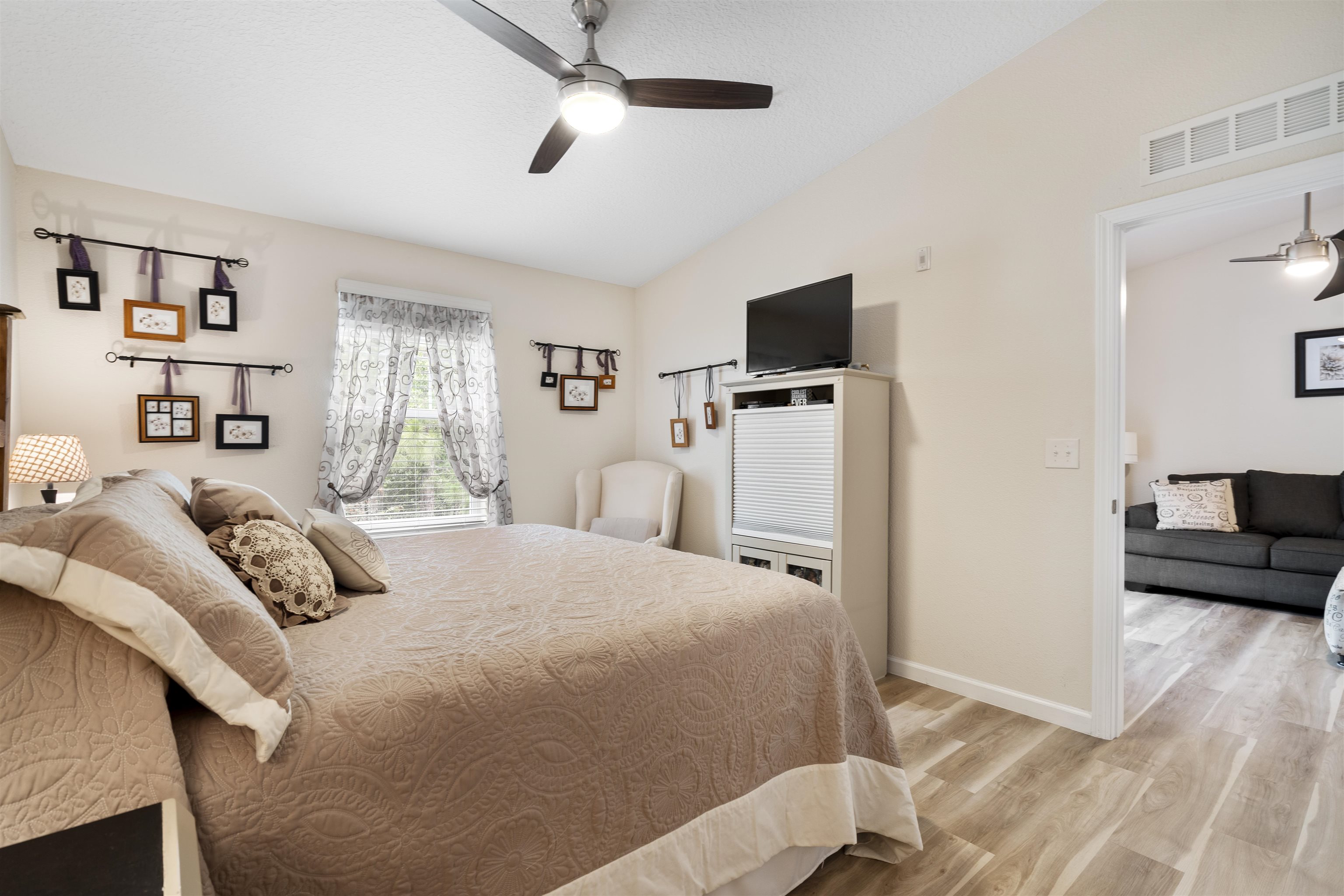 1921 Golden Lake Loop