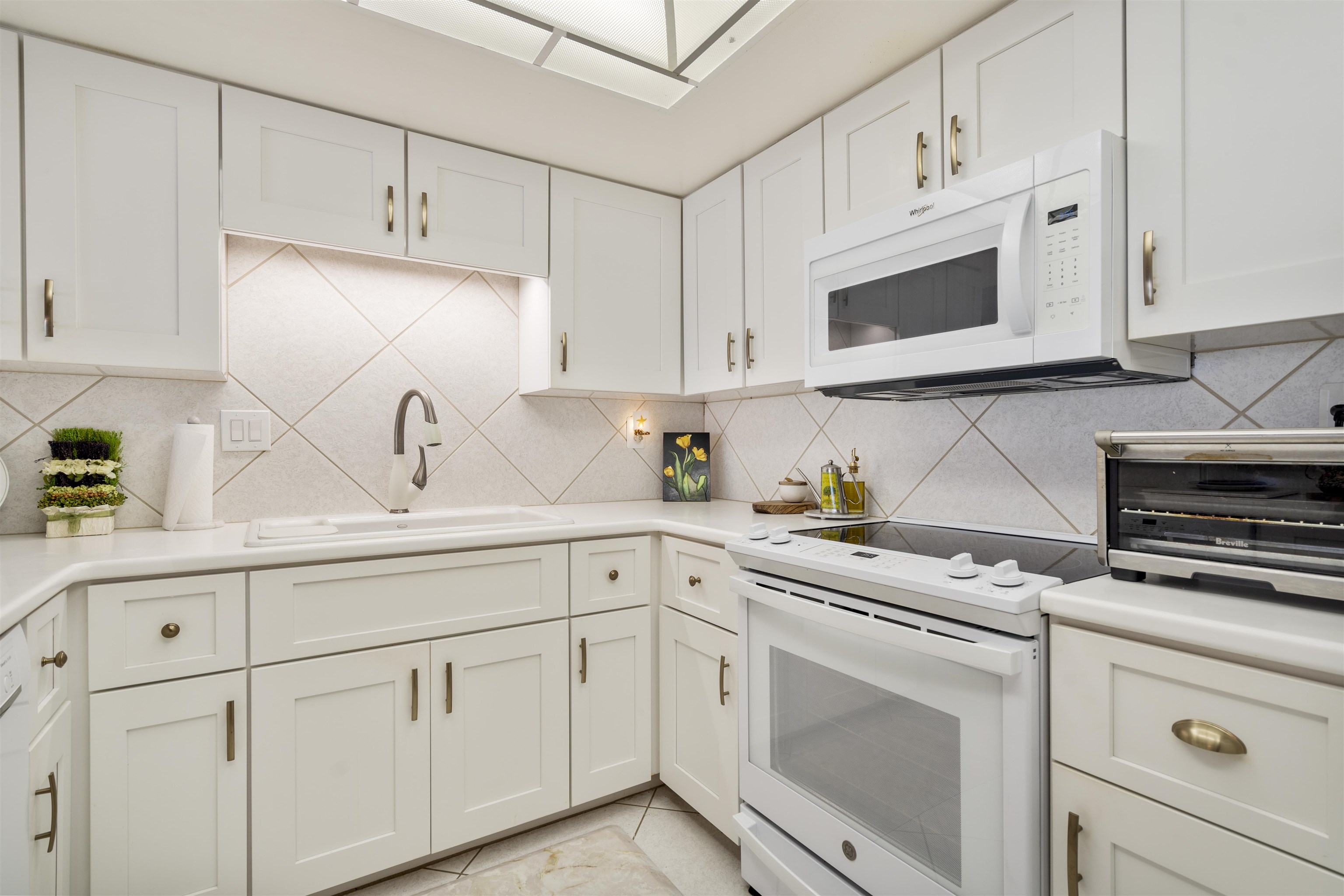 8050 A1A S Unit: 303