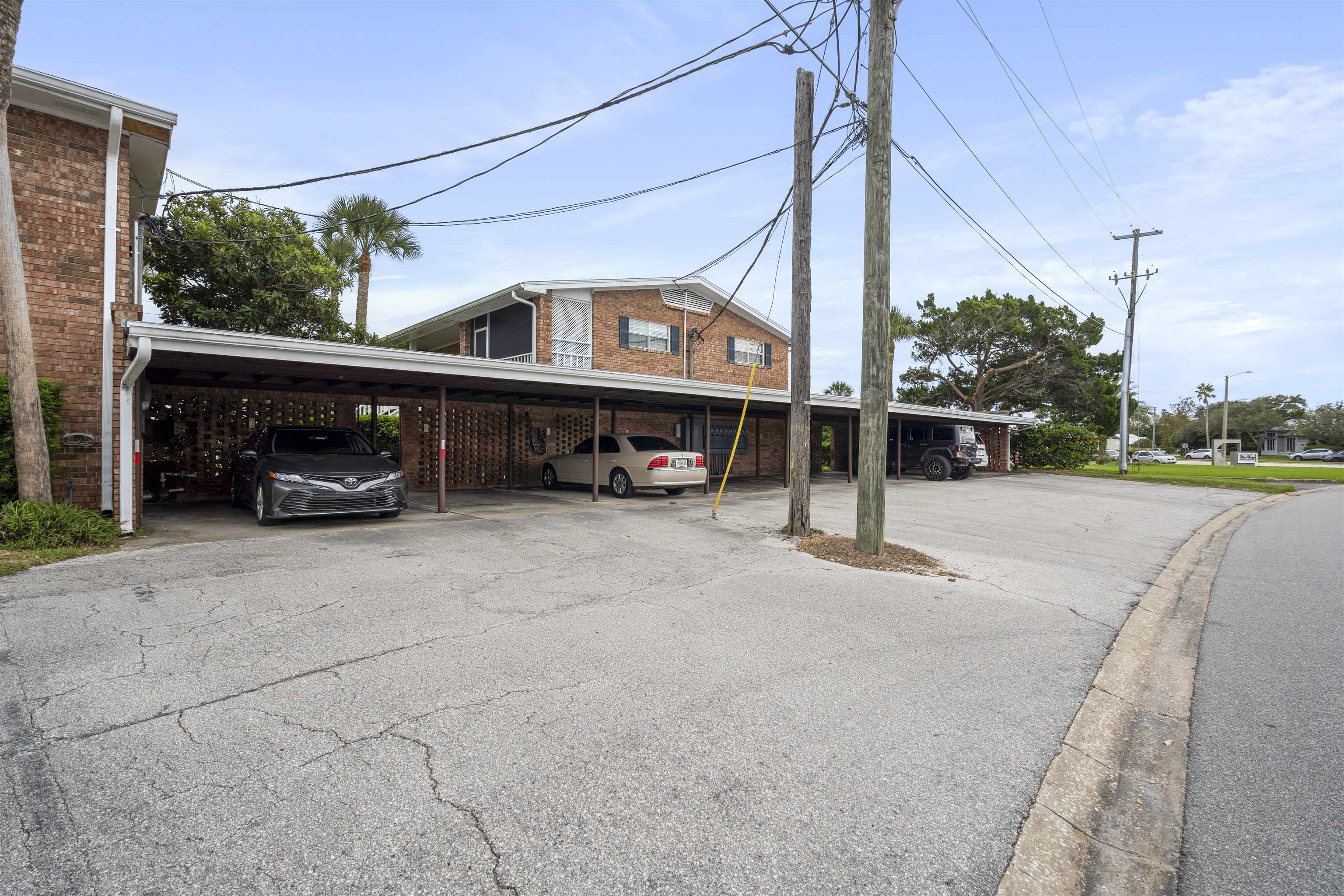 22 Comares Ave Unit: 7A