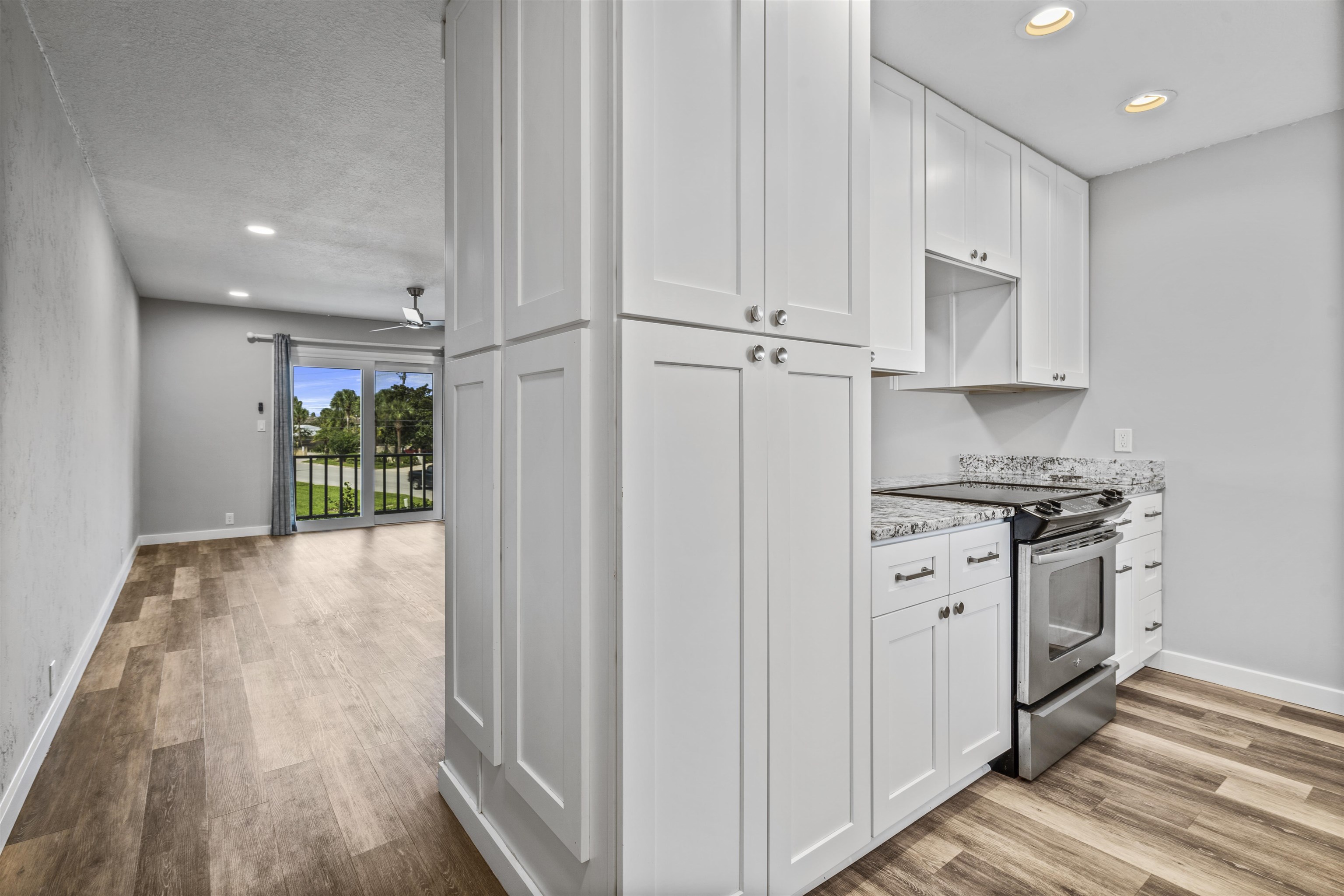 22 Comares Ave Unit: 7A