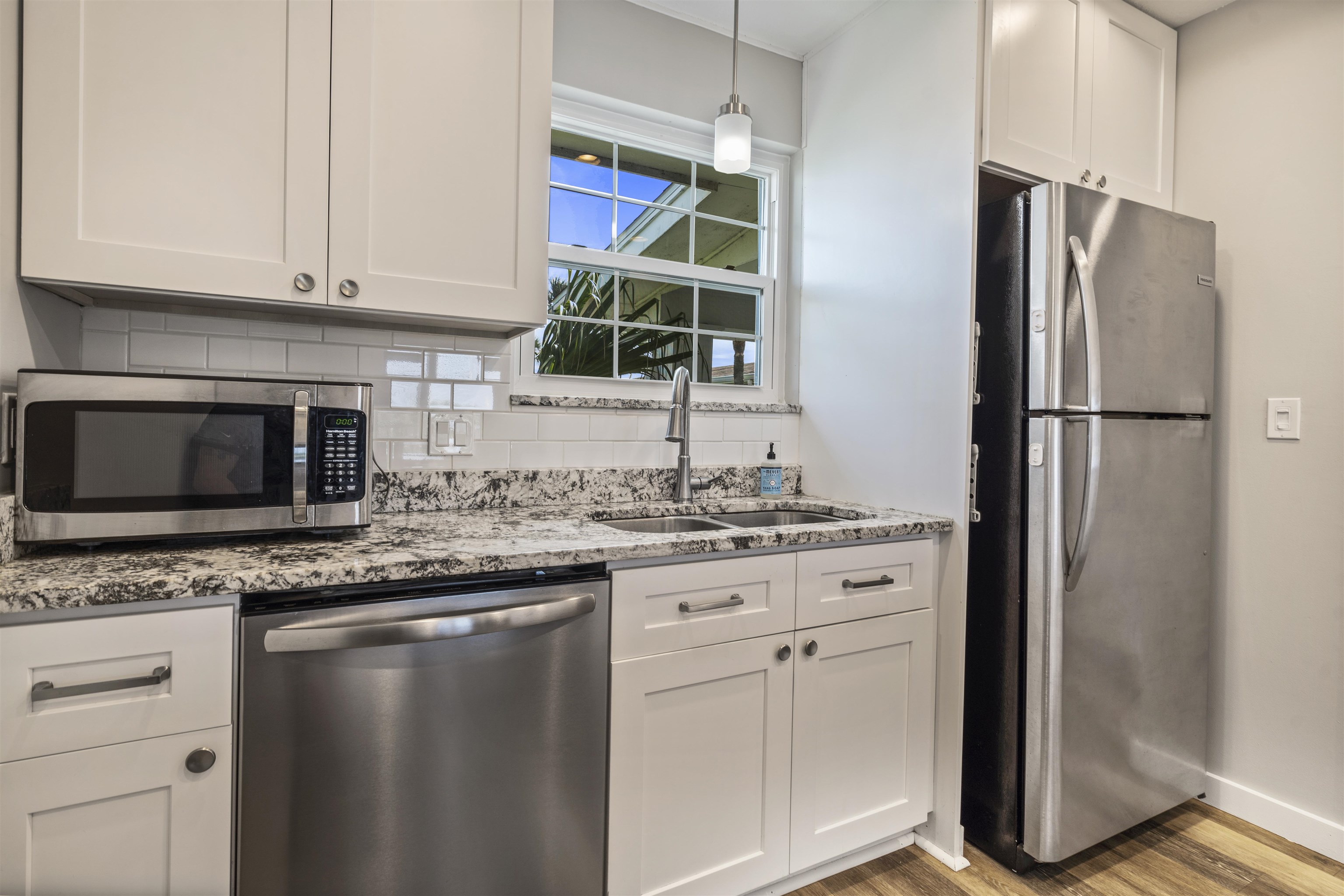 22 Comares Ave Unit: 7A