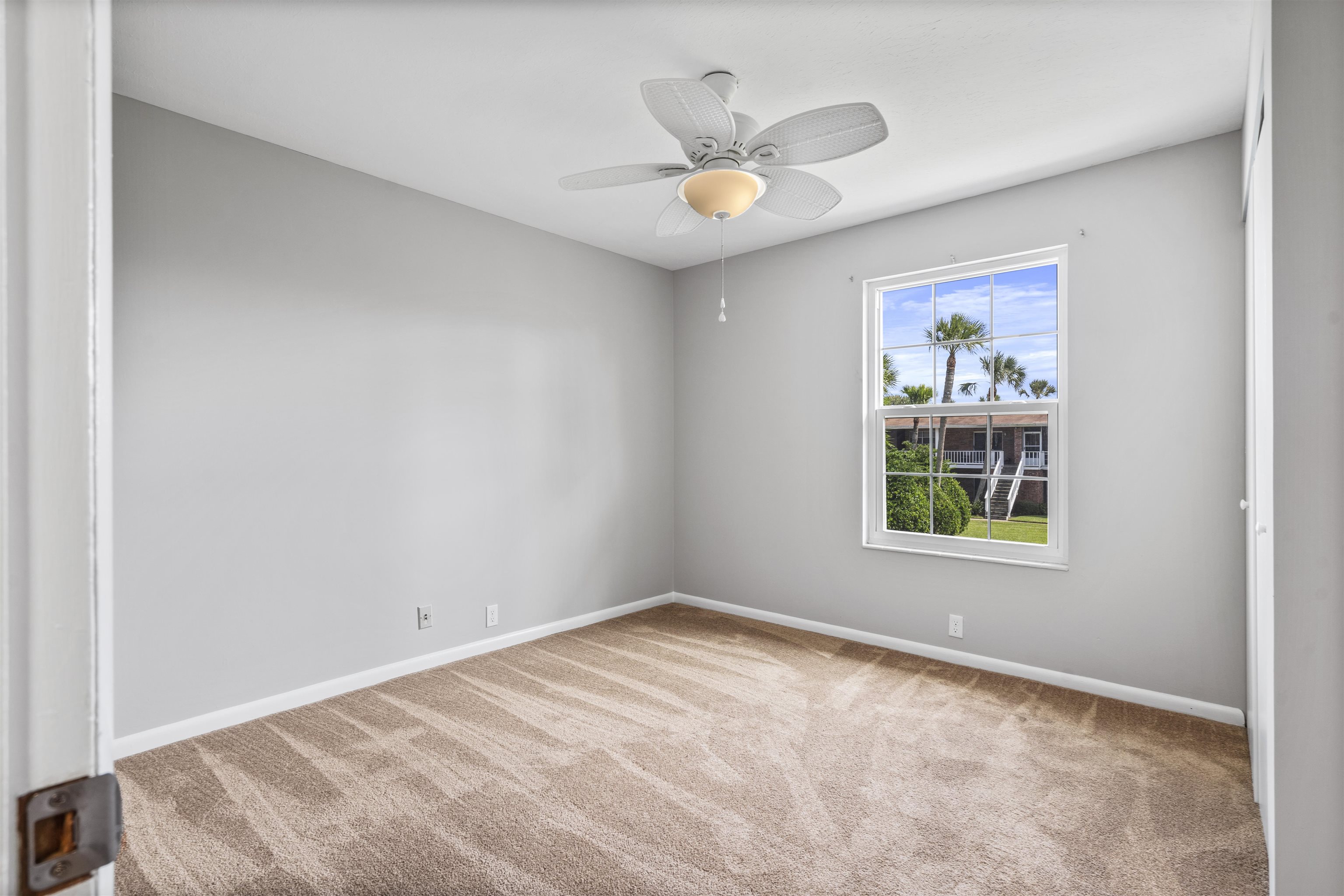 22 Comares Ave Unit: 7A