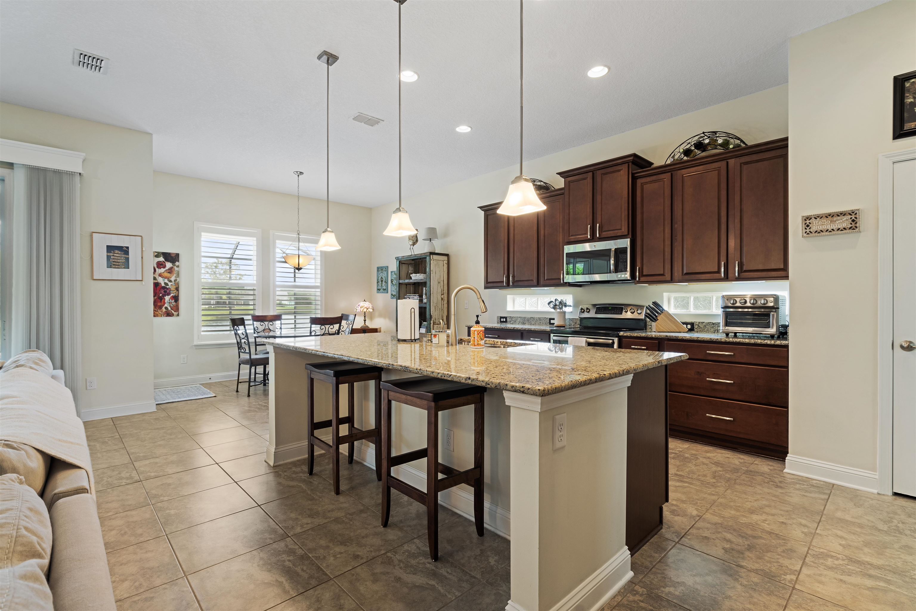 225 Moses Creek Blvd