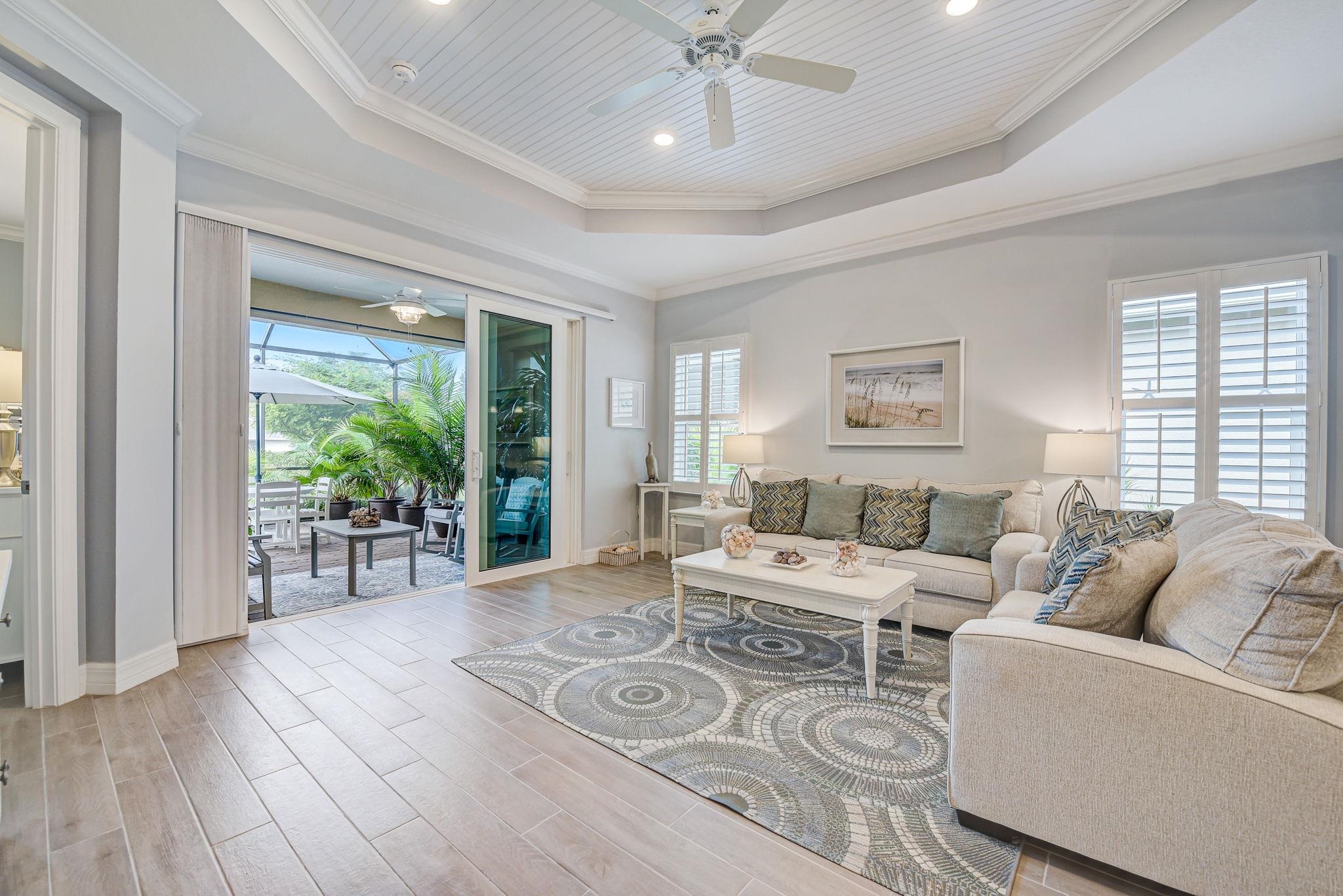 1604 Calle Grand Street