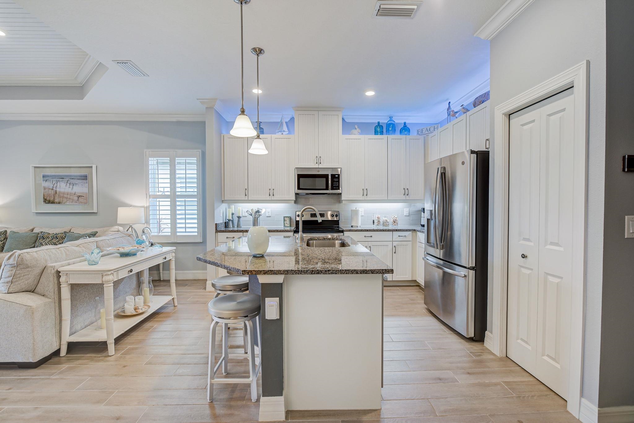 1604 Calle Grand Street