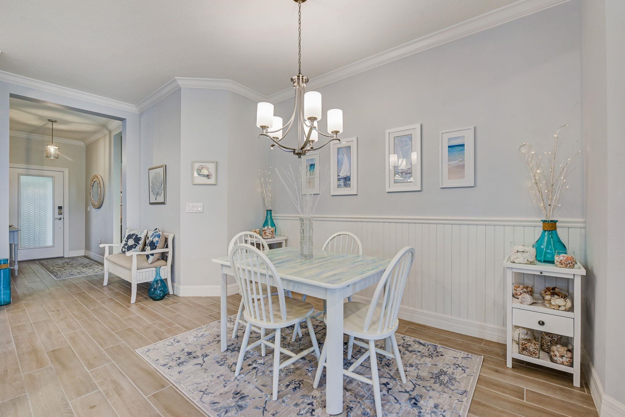 1604 Calle Grand Street