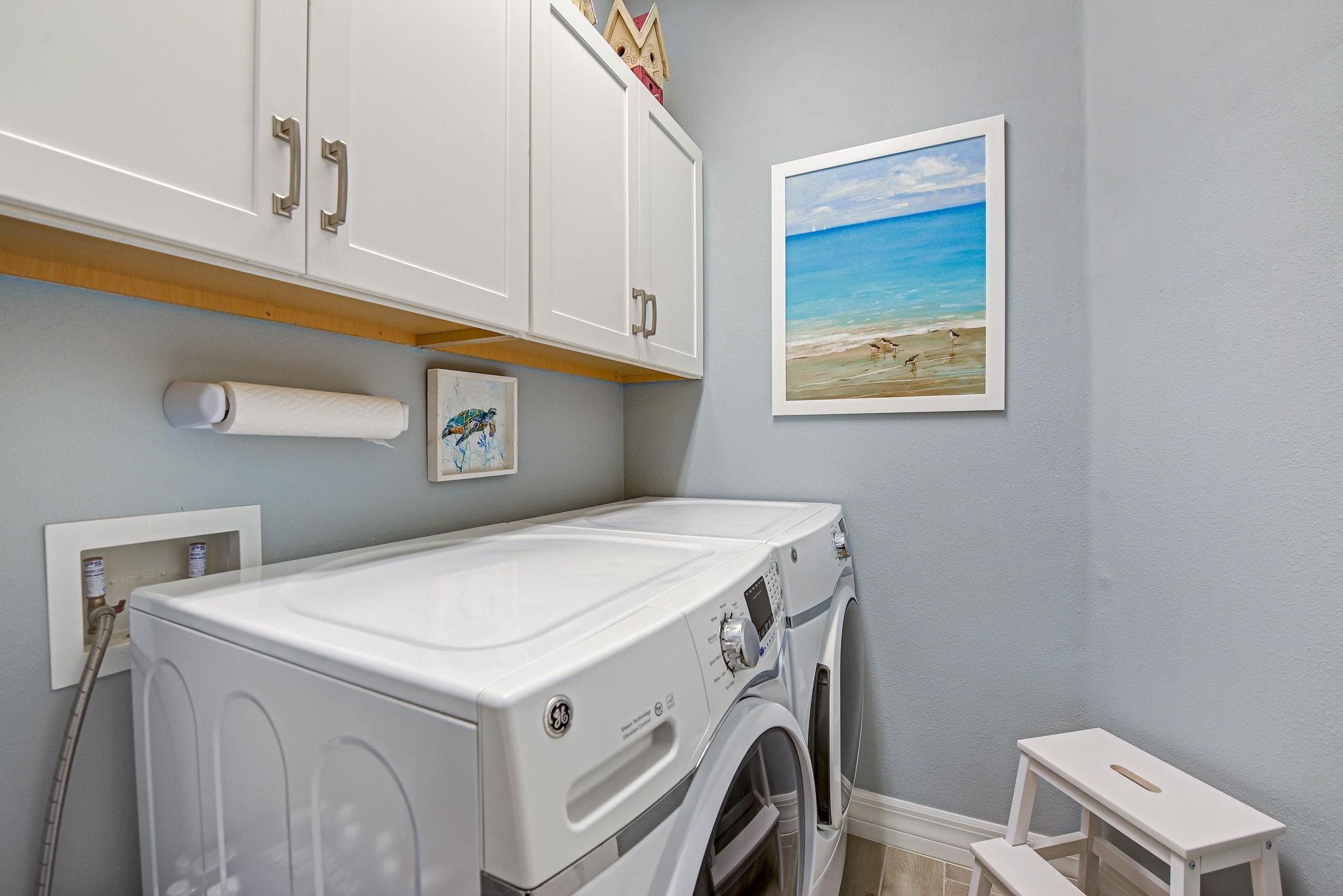 1604 Calle Grand Street