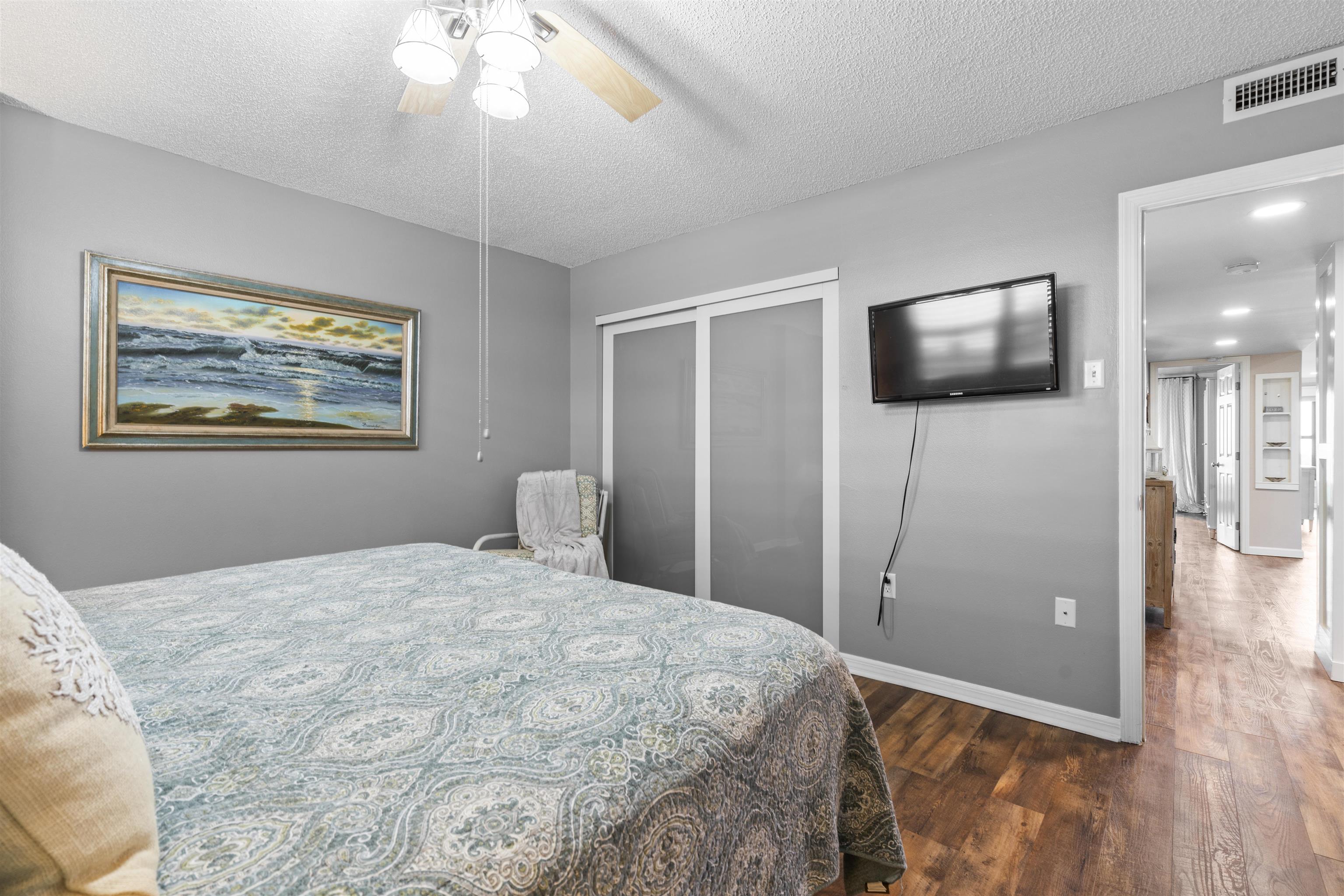 8050 S A1A Unit: 107