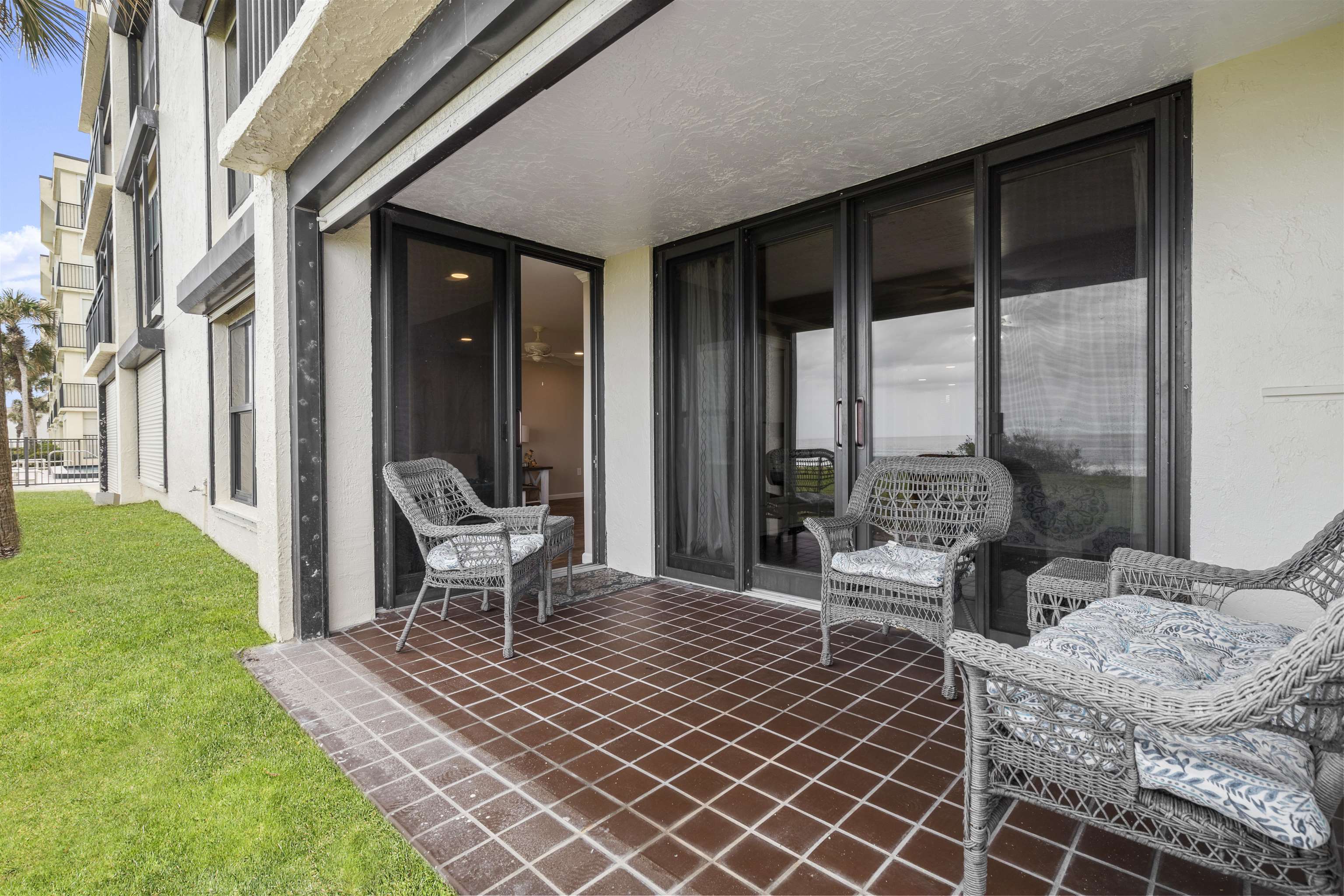 8050 S A1A Unit: 107