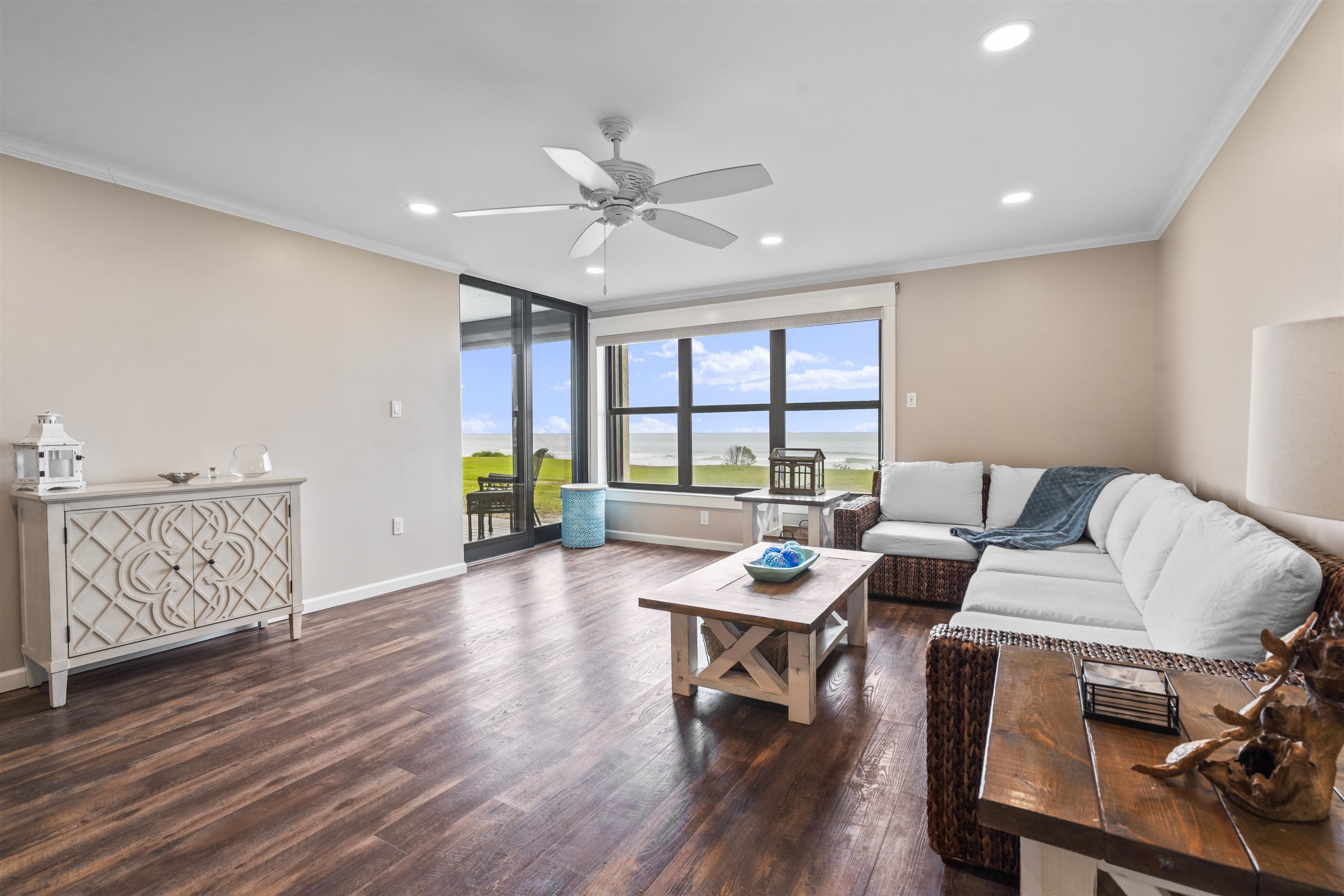 8050 S A1A Unit: 107