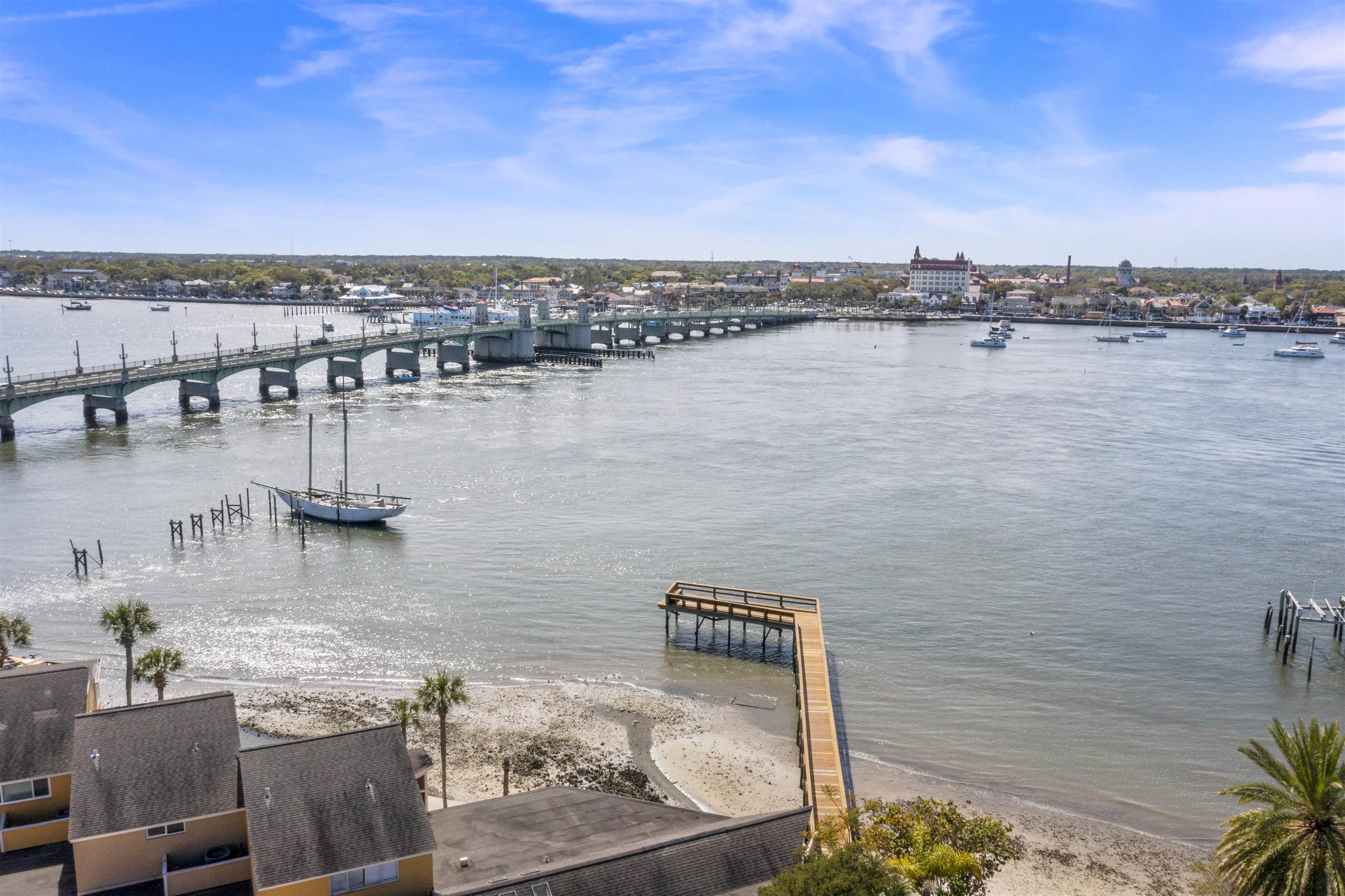 18 N Saint Augustine Boulevard Unit: 3