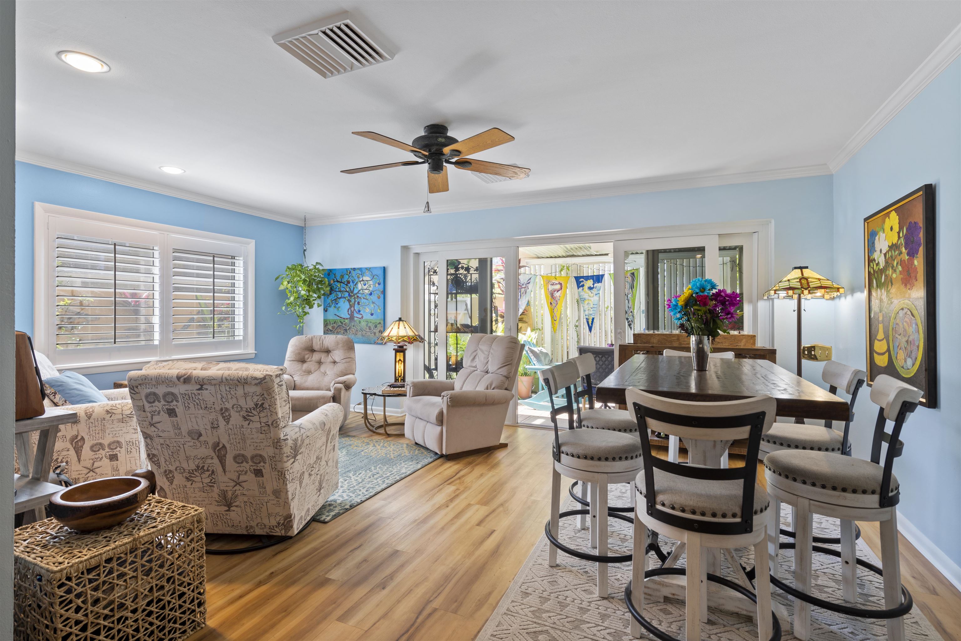 18 N Saint Augustine Boulevard Unit: 3