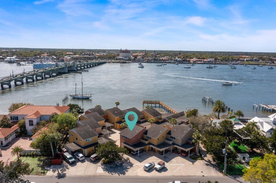 18 N Saint Augustine Boulevard Unit: 3