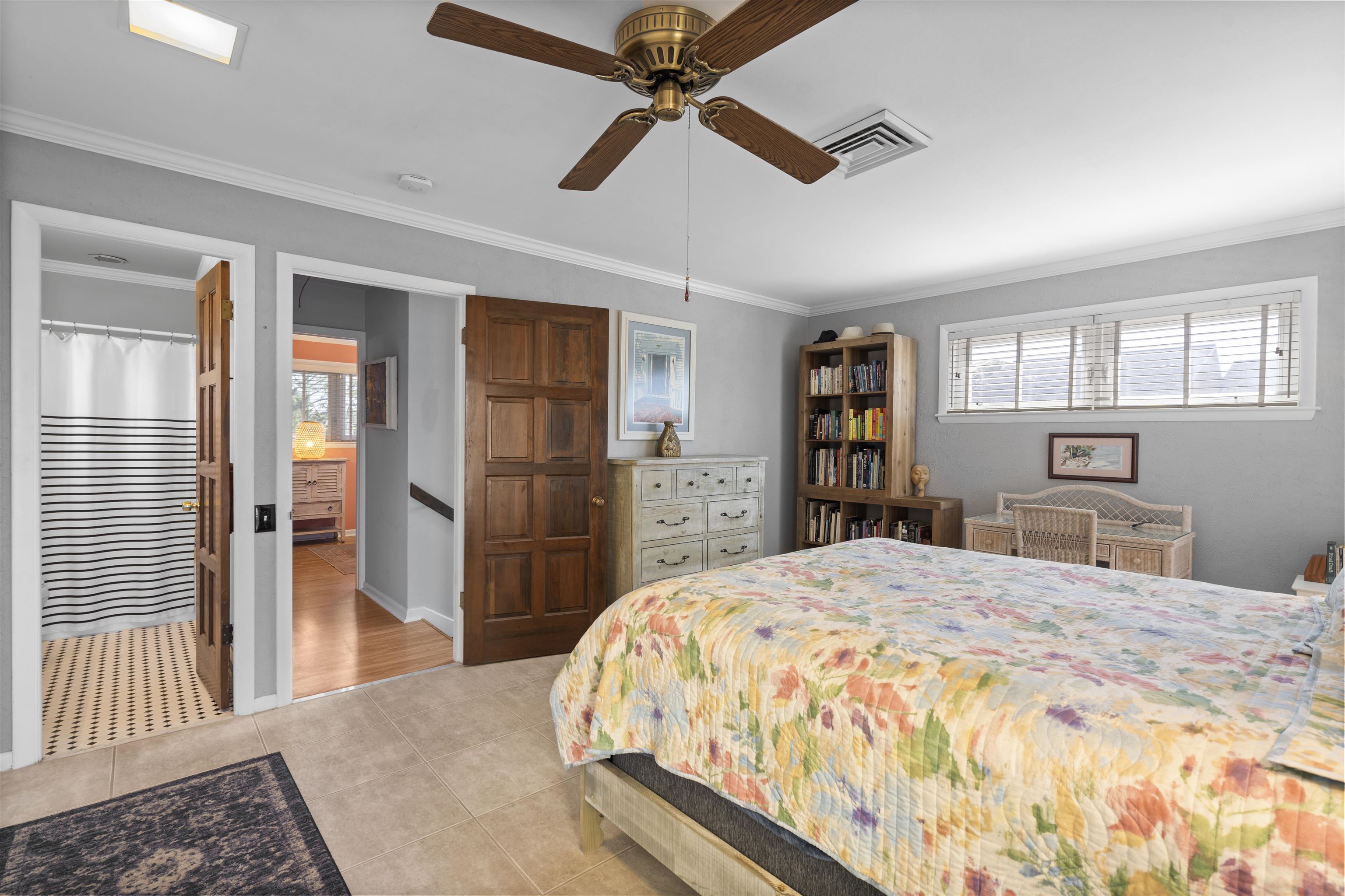 18 N Saint Augustine Boulevard Unit: 3