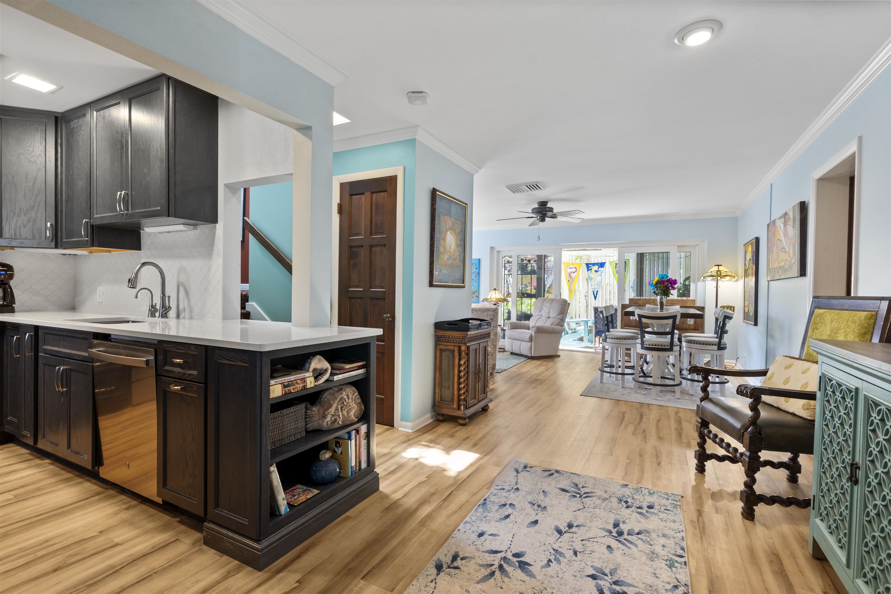 18 N Saint Augustine Boulevard Unit: 3