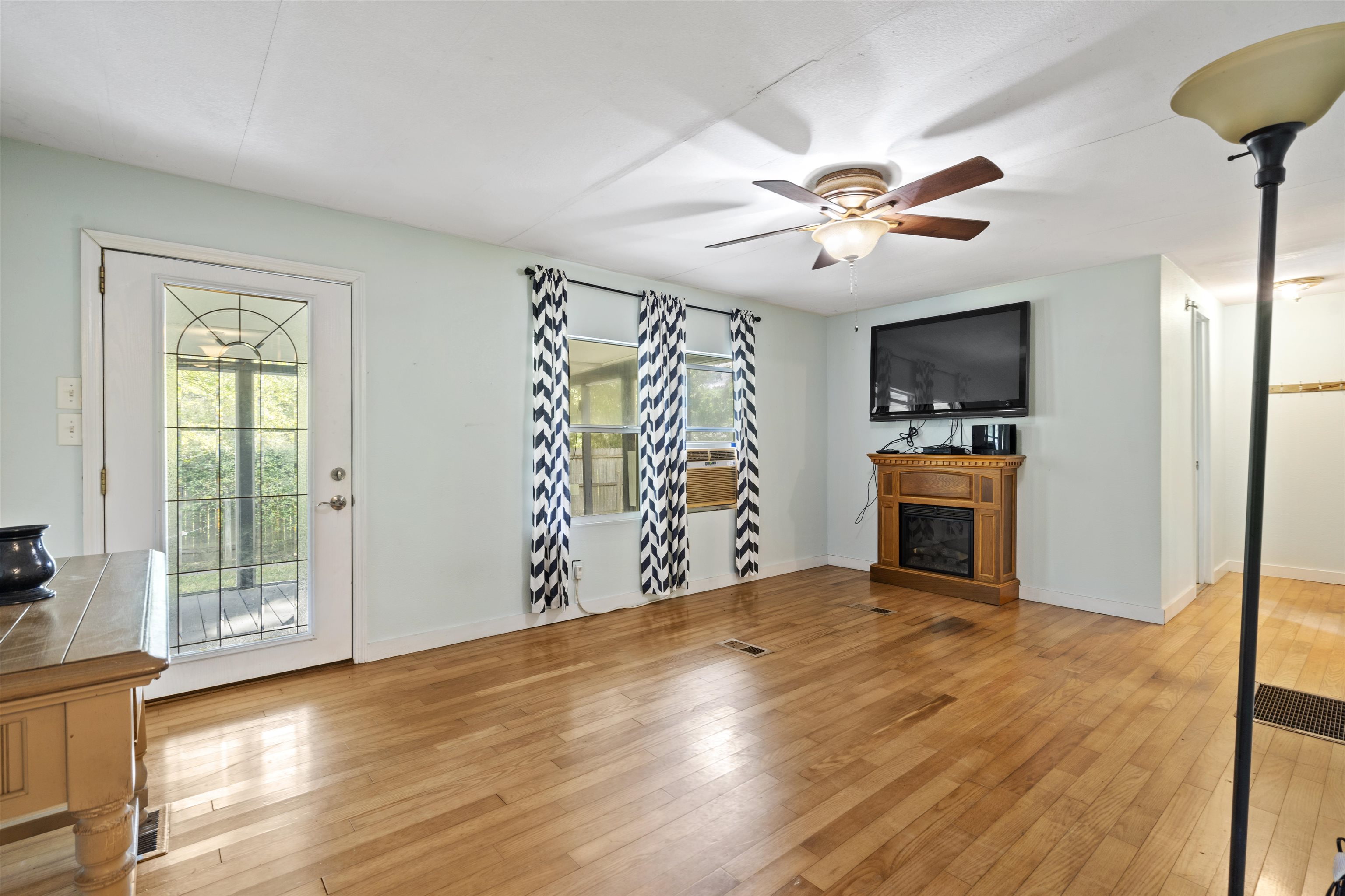 6949 County Road 208