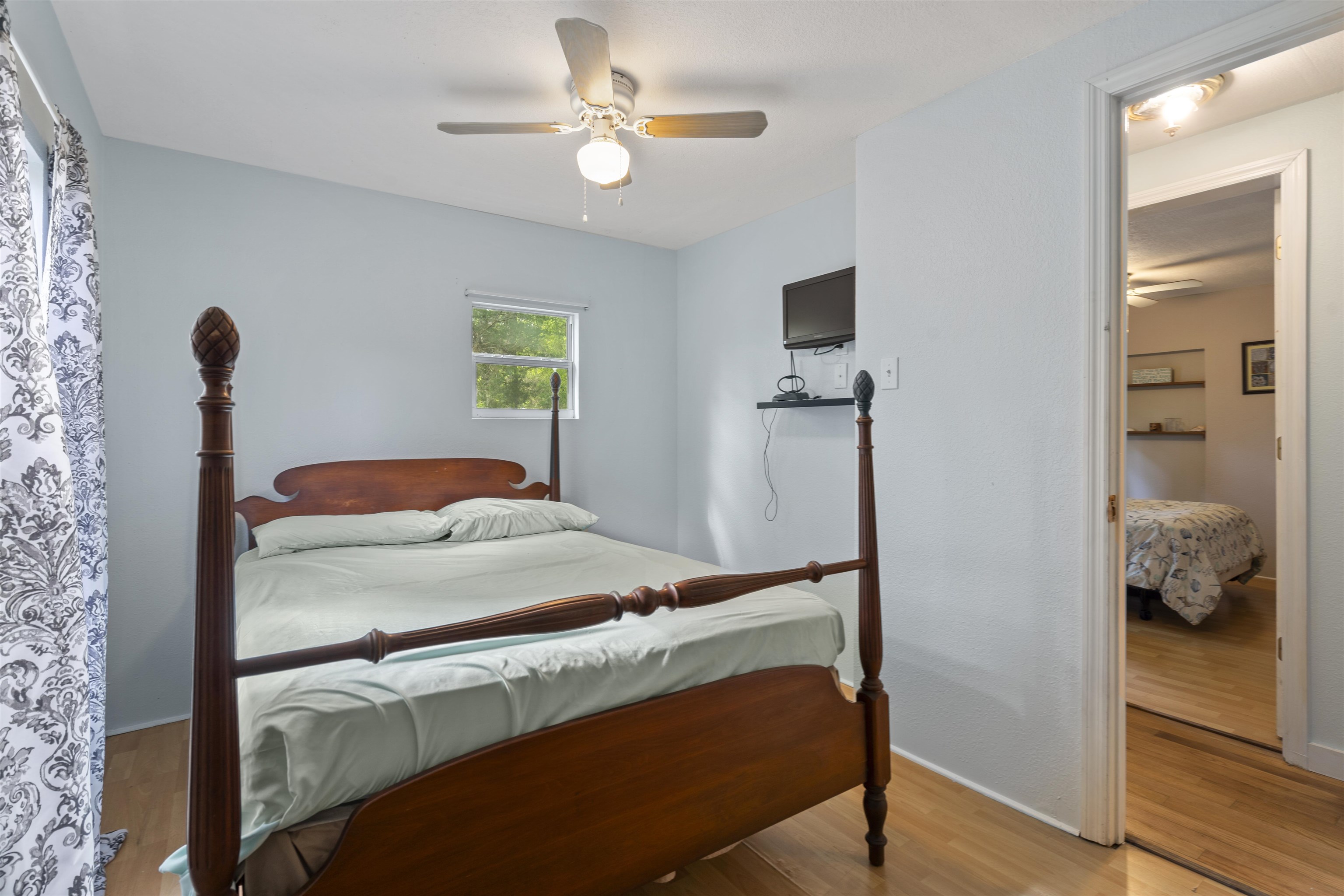 6949 County Road 208