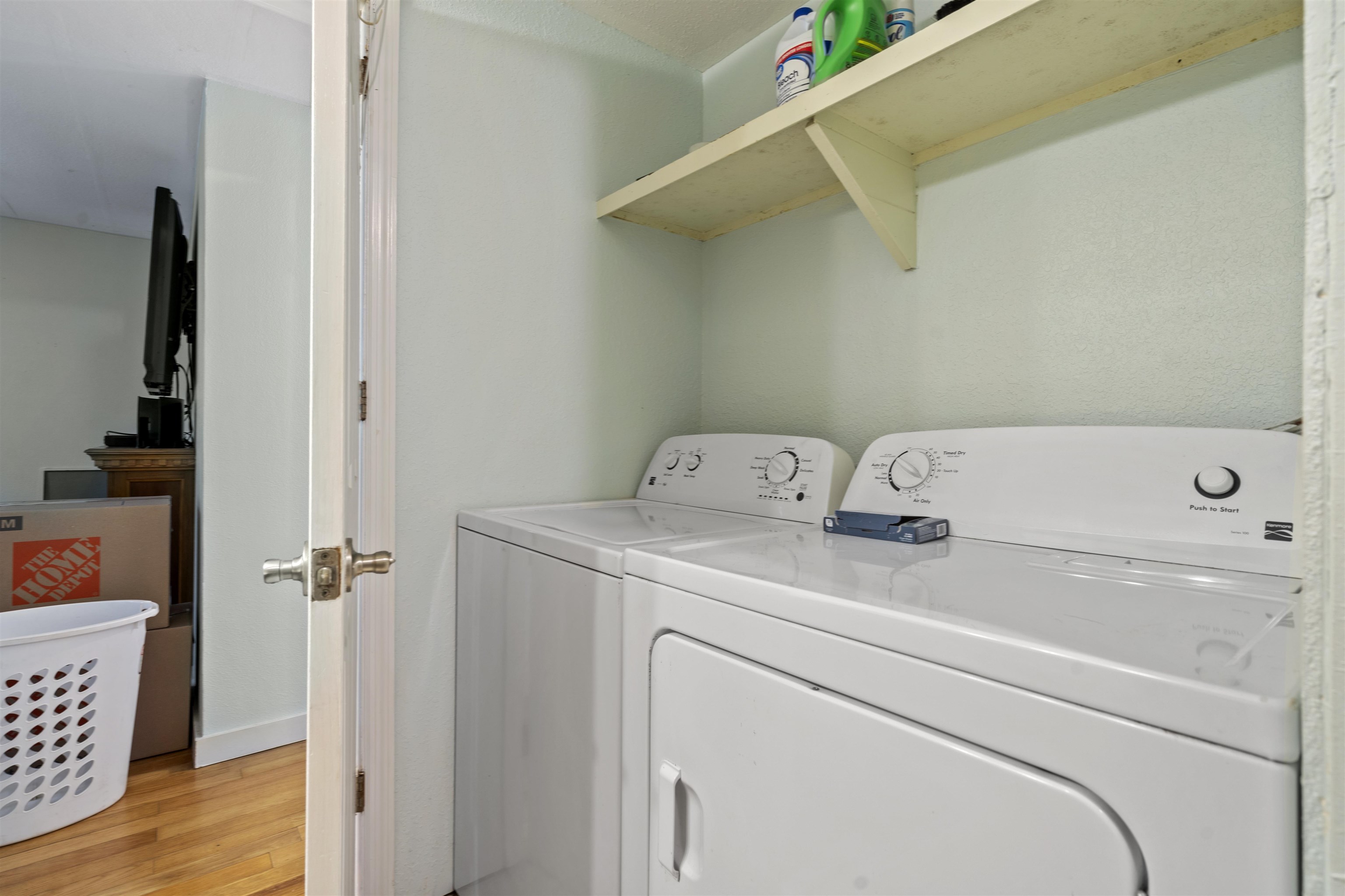 6949 County Road 208