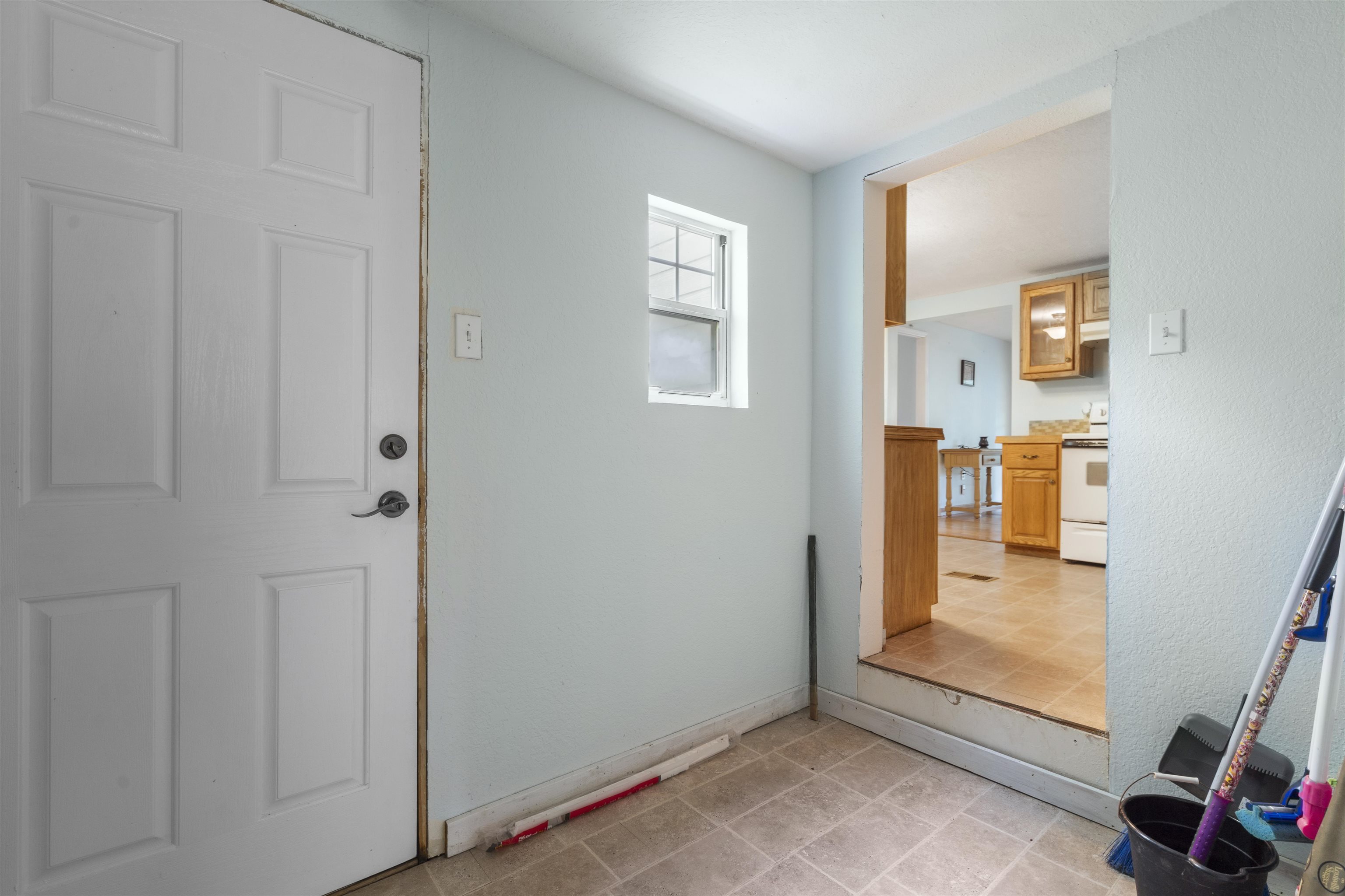 6949 County Road 208