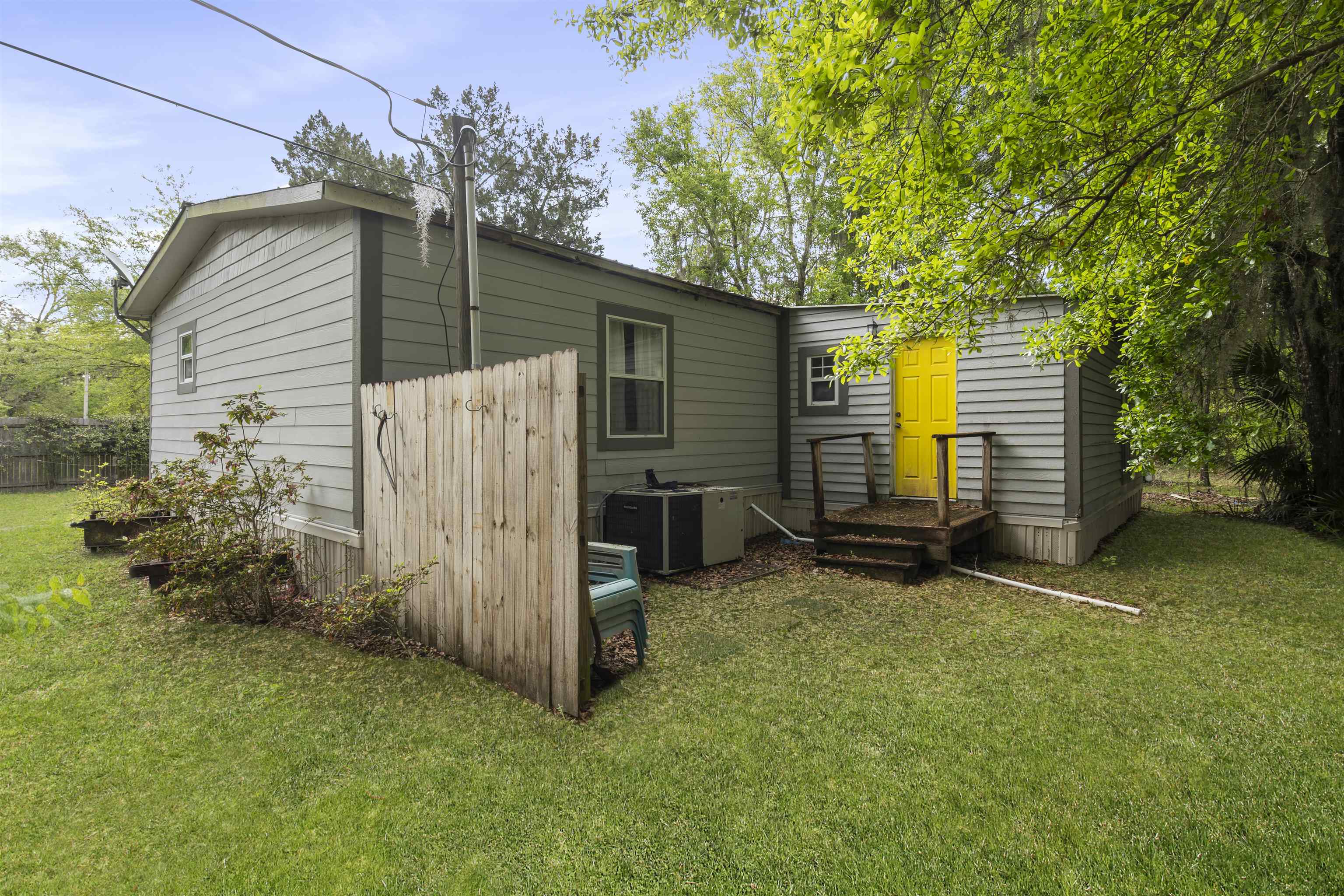 6949 County Road 208