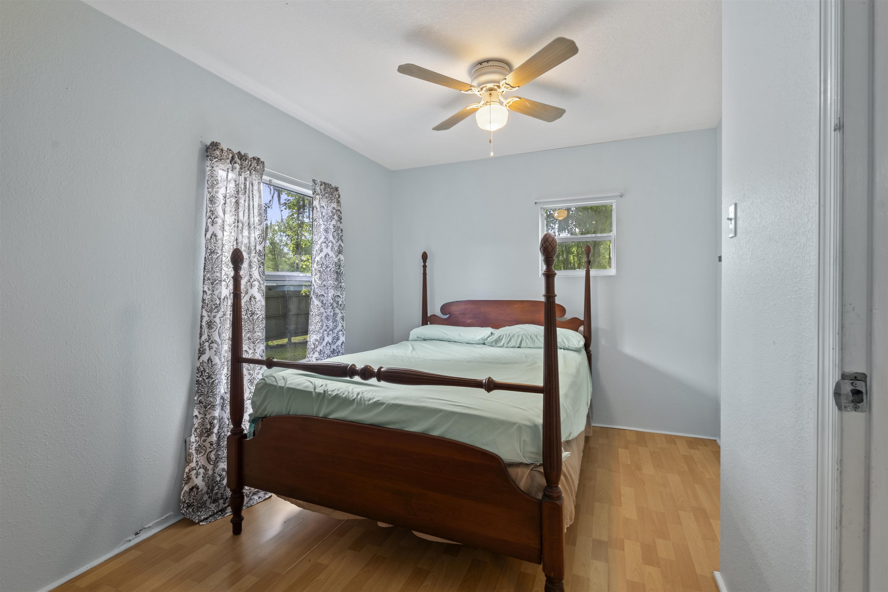 6949 County Road 208