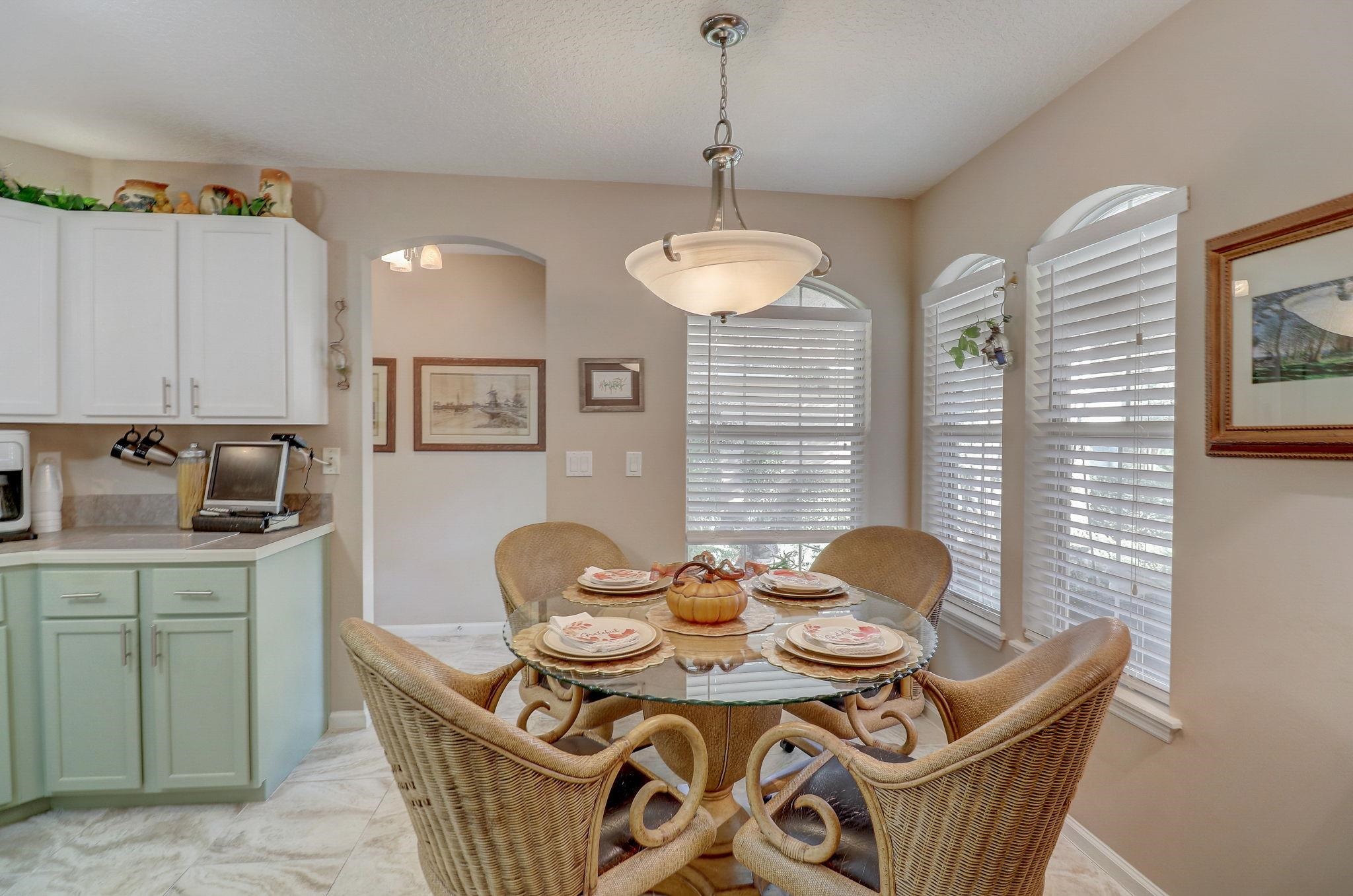 2044 W Lymington Way