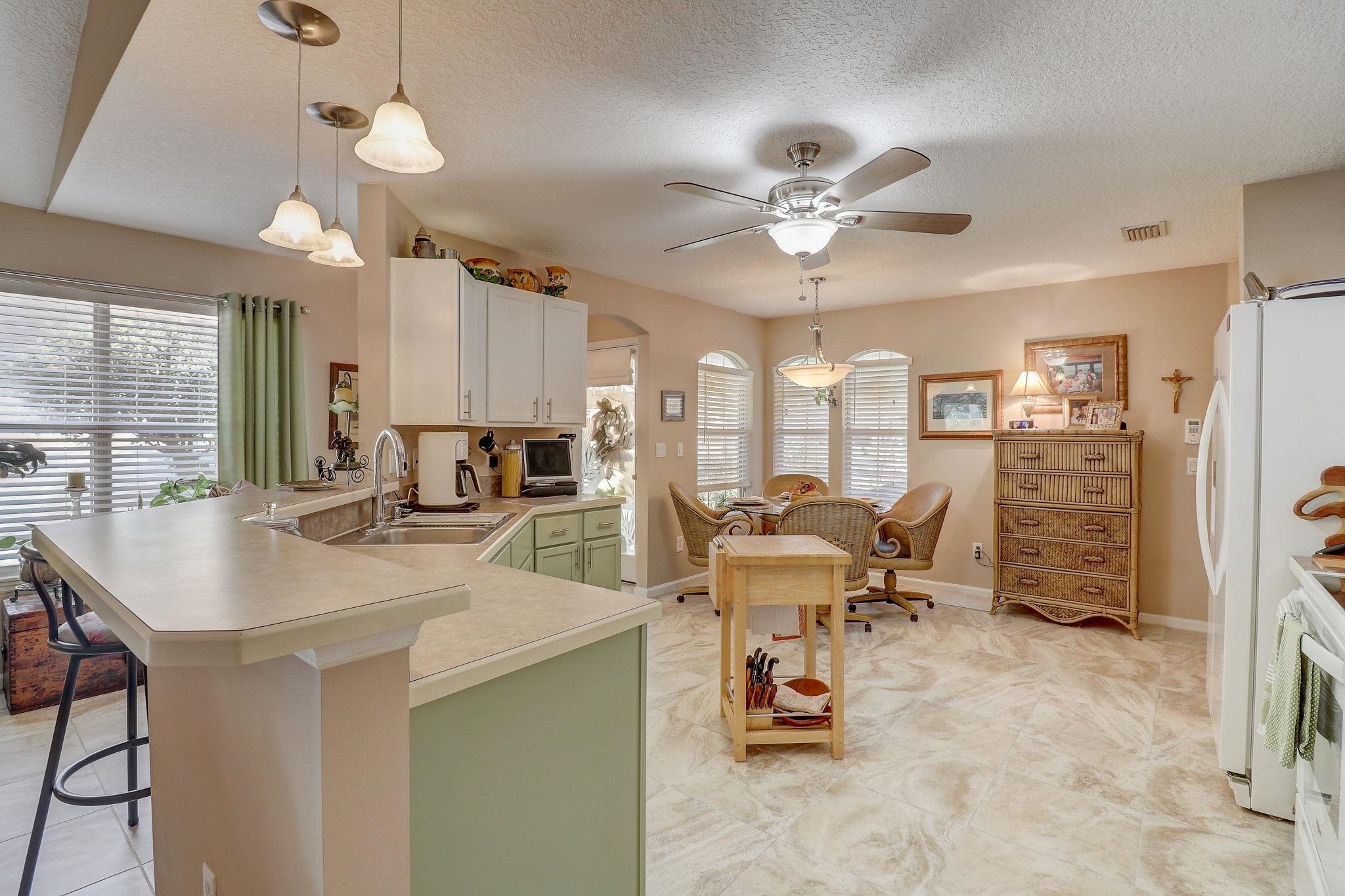 2044 W Lymington Way