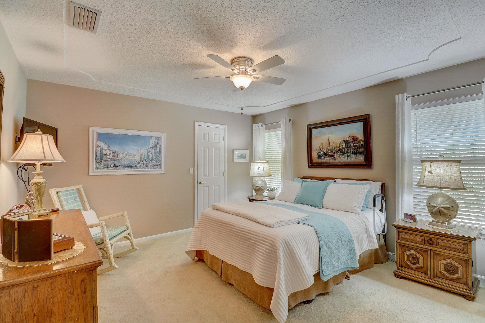 2044 W Lymington Way