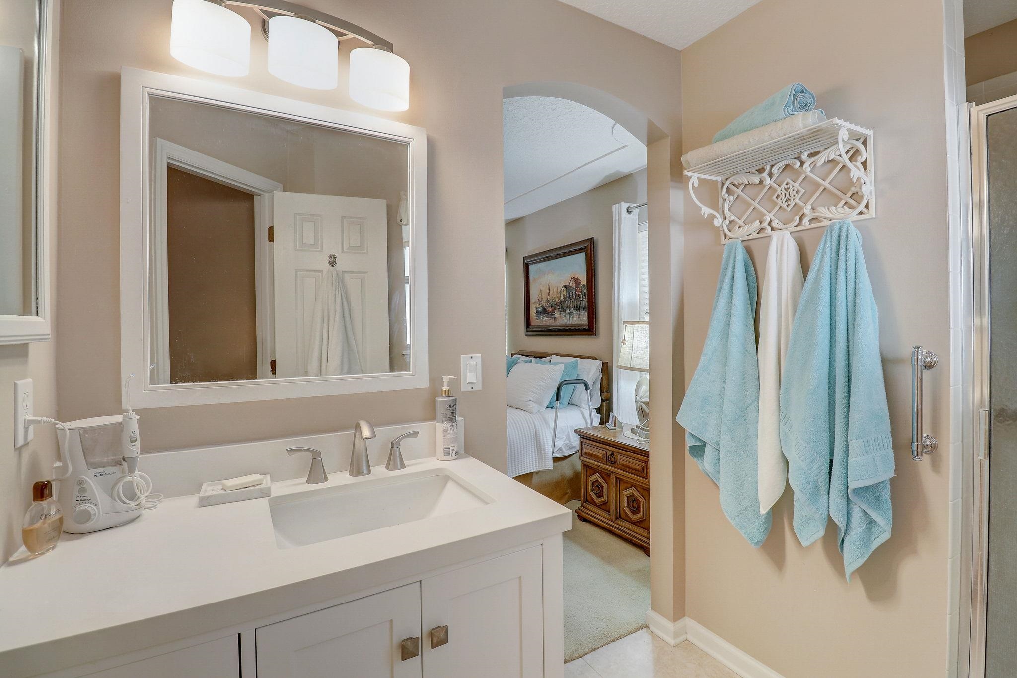 2044 W Lymington Way