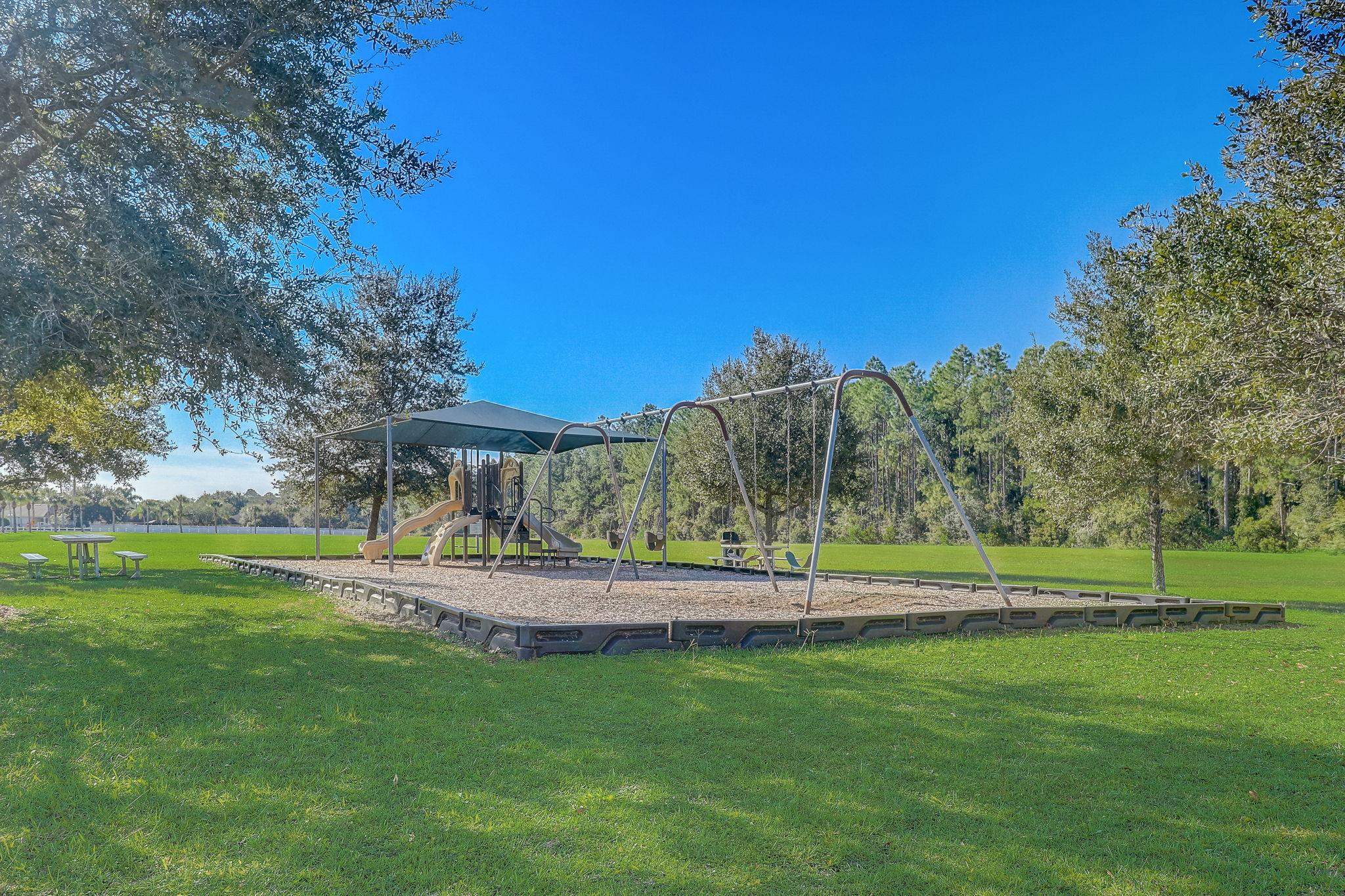 2044 W Lymington Way