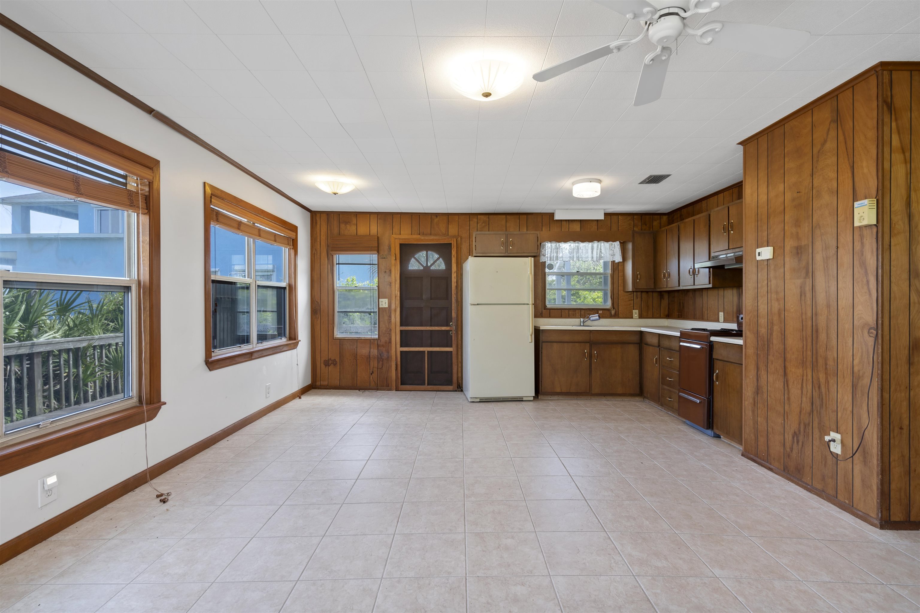 6400 Broward St with Lots 1 & 2