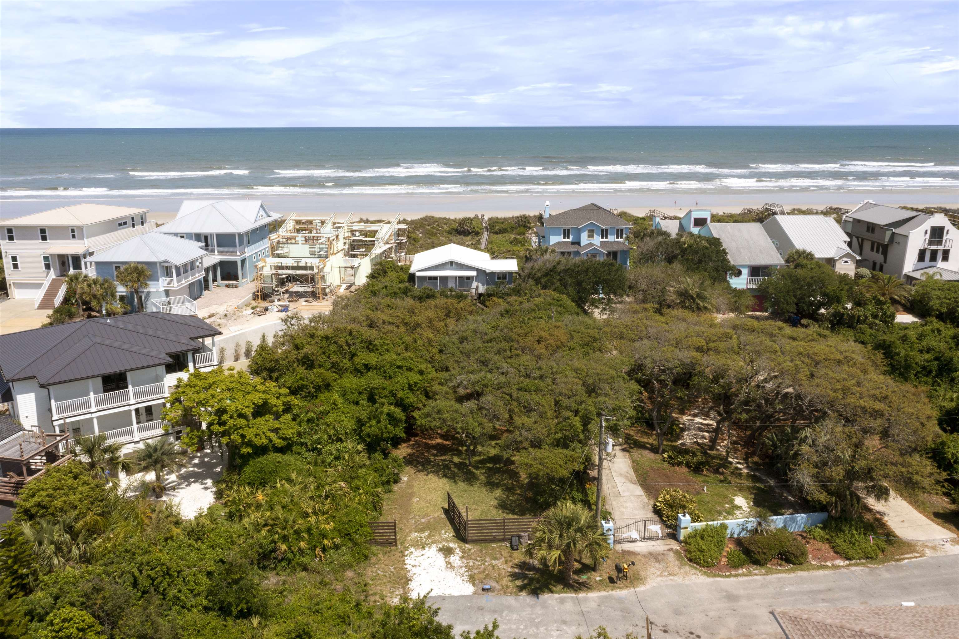6400 Broward St with Lots 1 & 2
