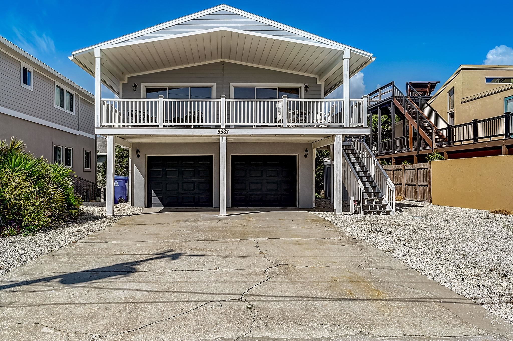 5587 Pelican Way