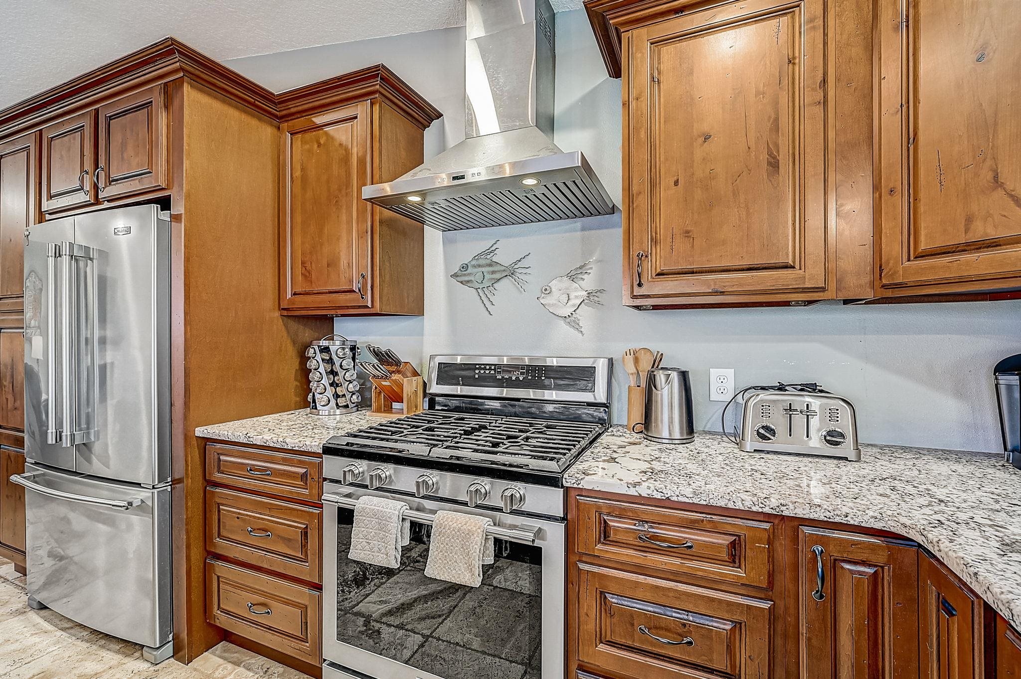5587 Pelican Way