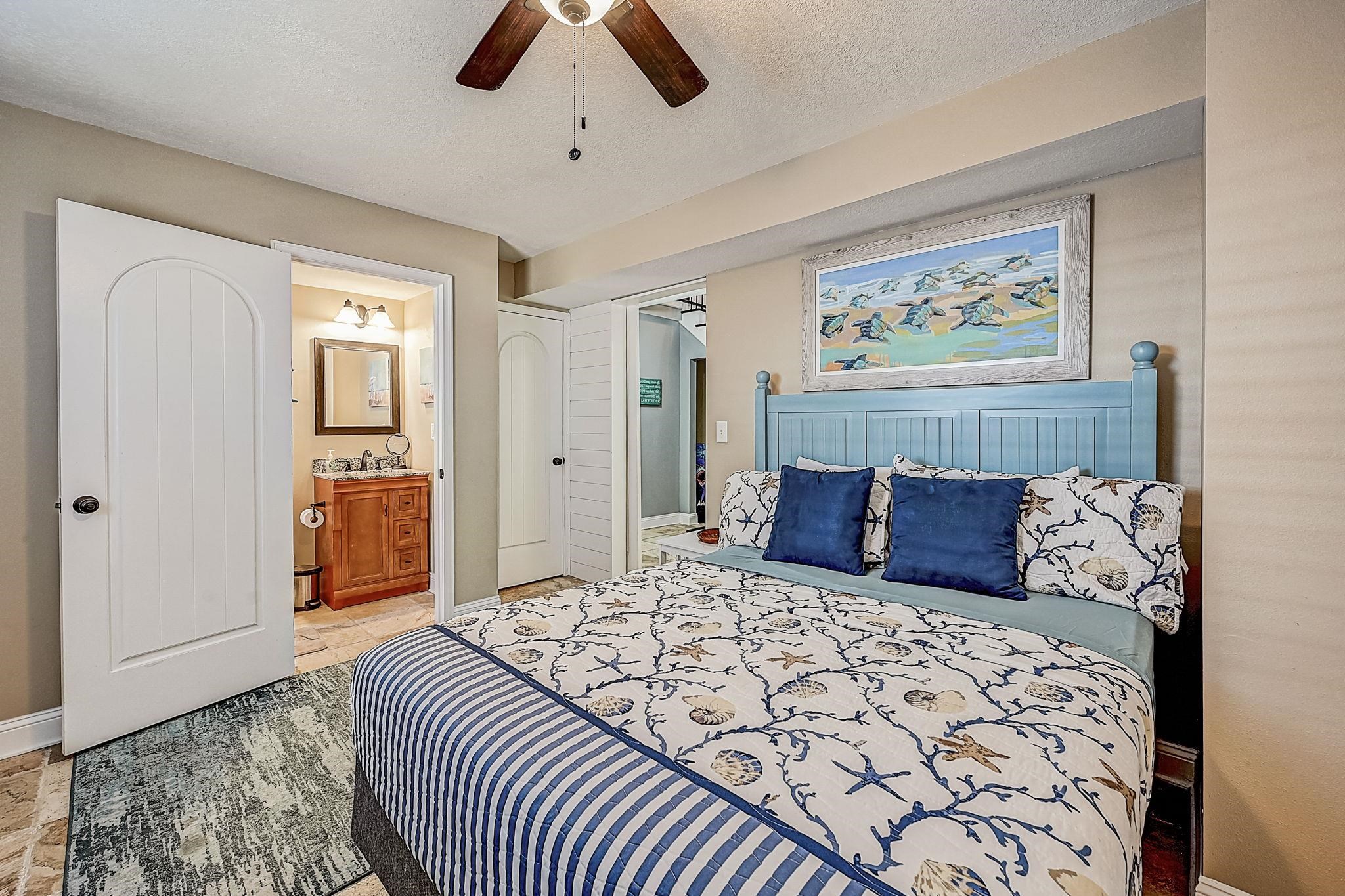 5587 Pelican Way