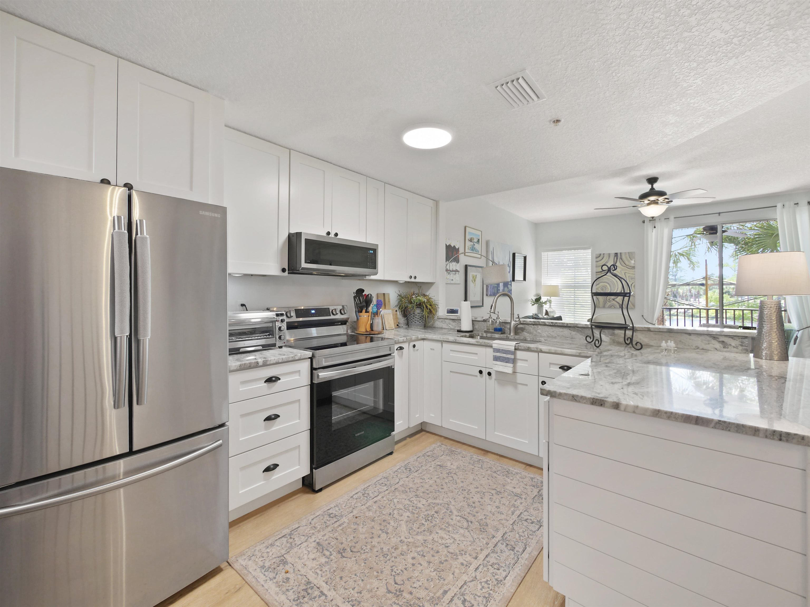 3015 Aqua Vista Ln Unit: 113