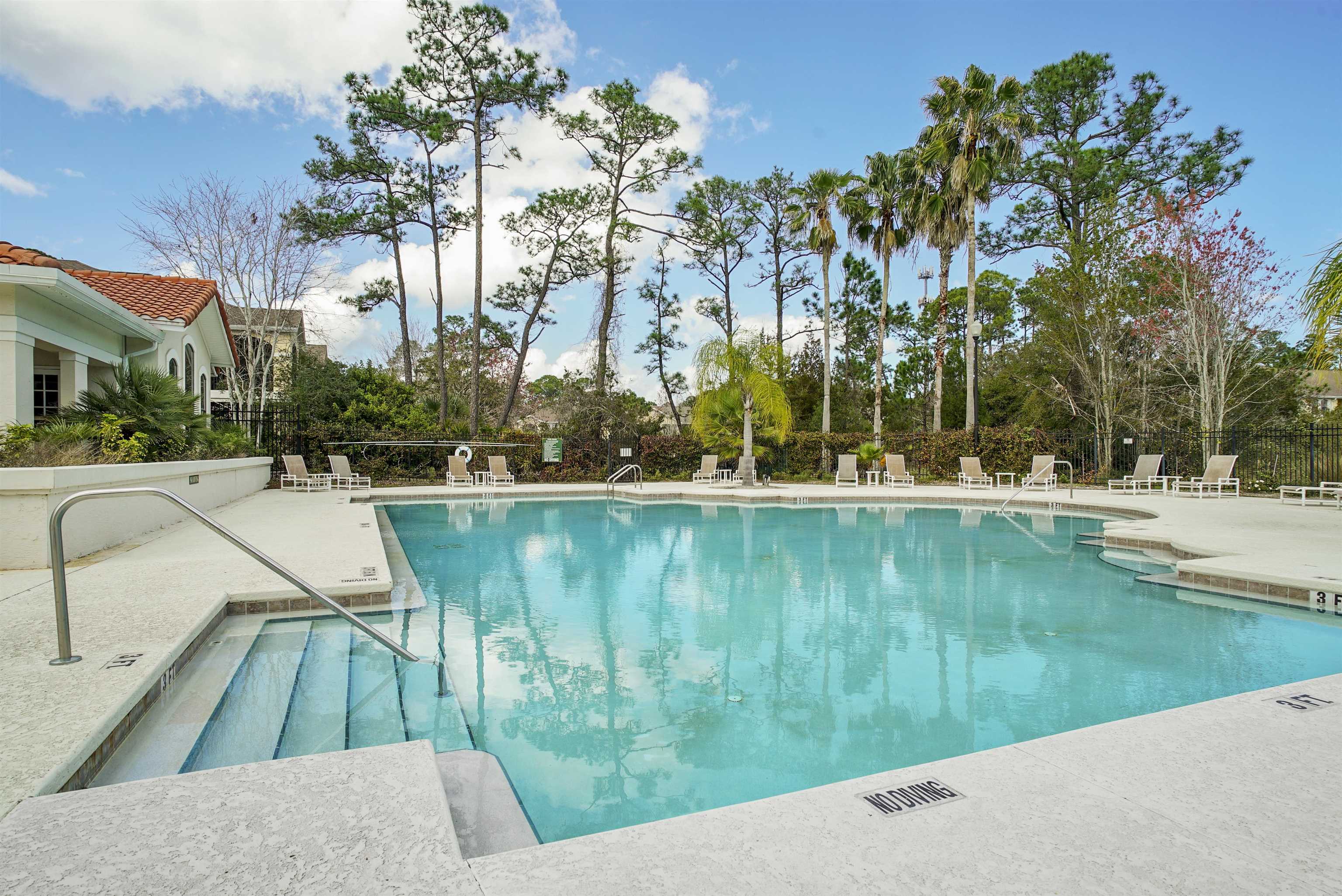 3015 Aqua Vista Ln Unit: 113