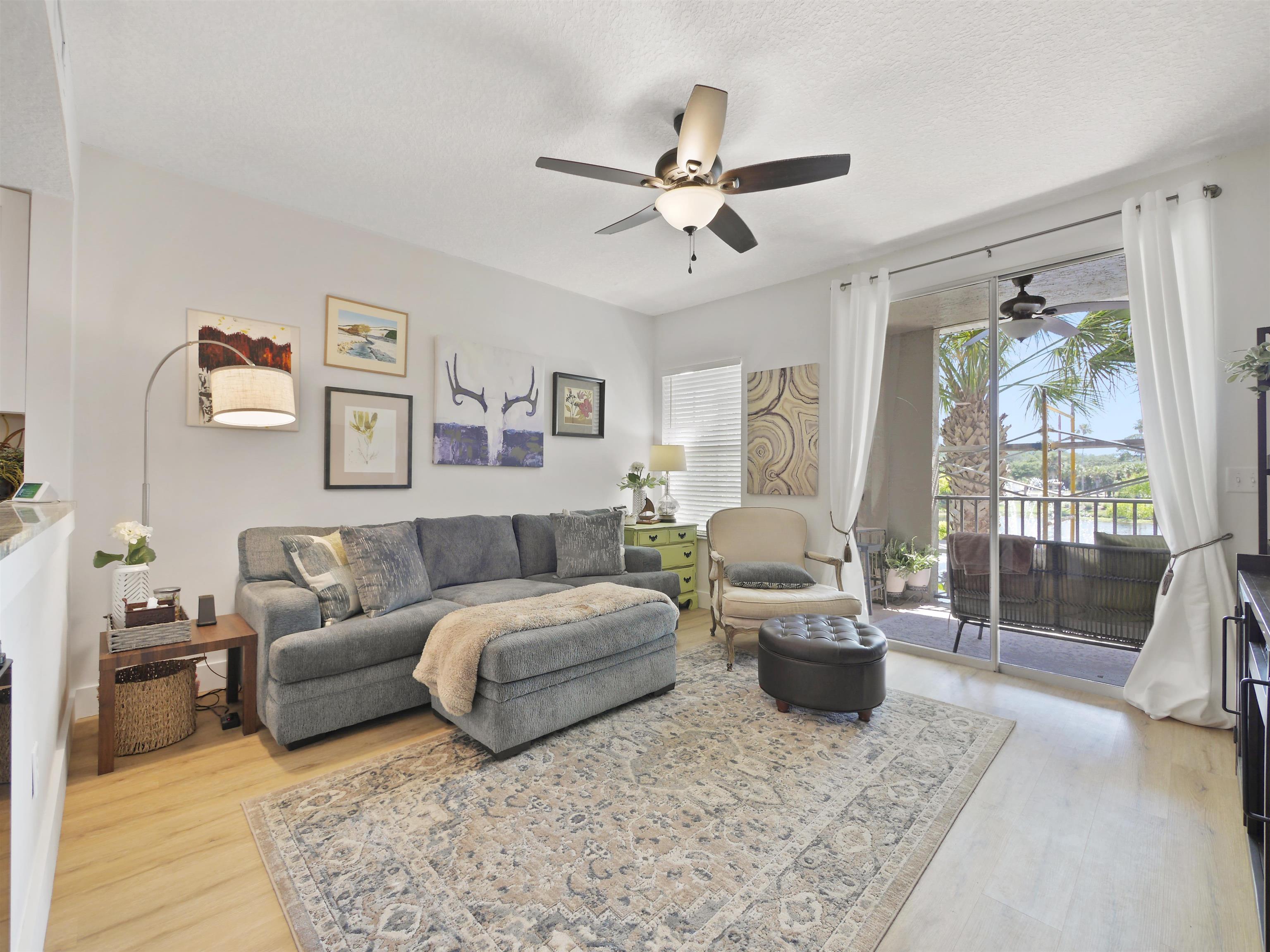 3015 Aqua Vista Ln Unit: 113