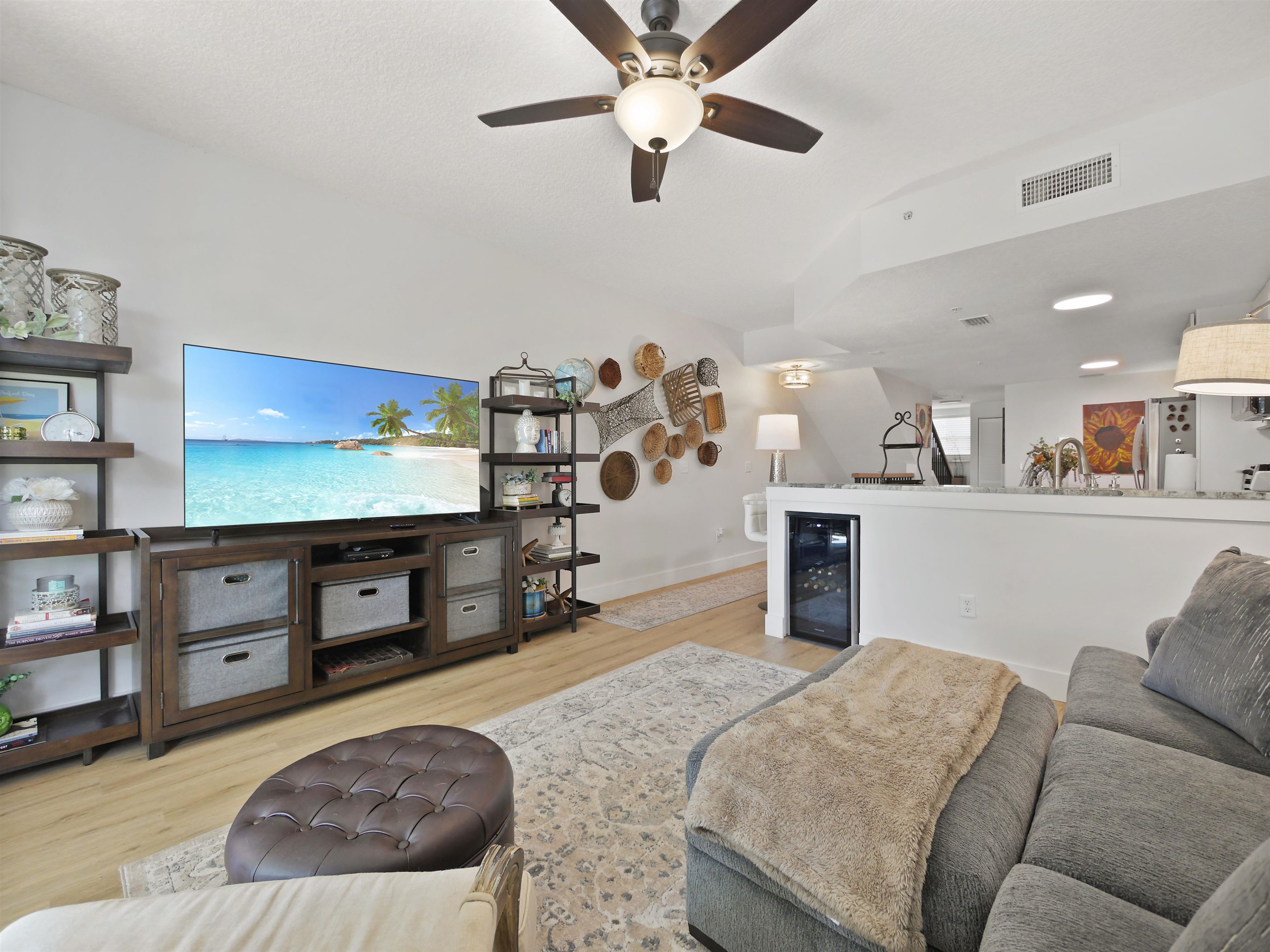 3015 Aqua Vista Ln Unit: 113