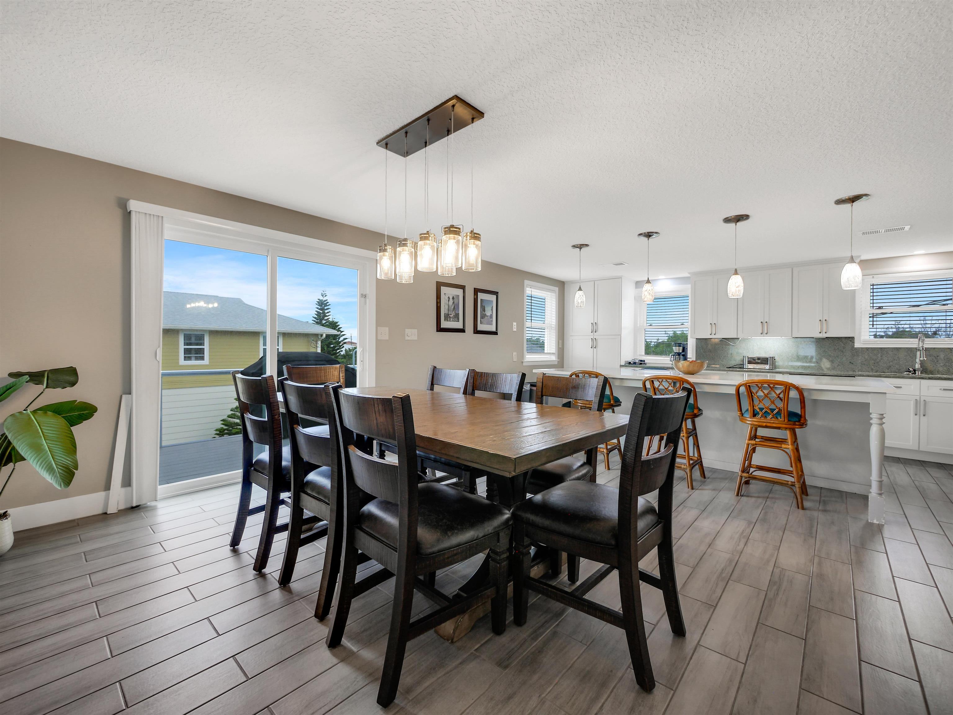 5499 Pelican Way