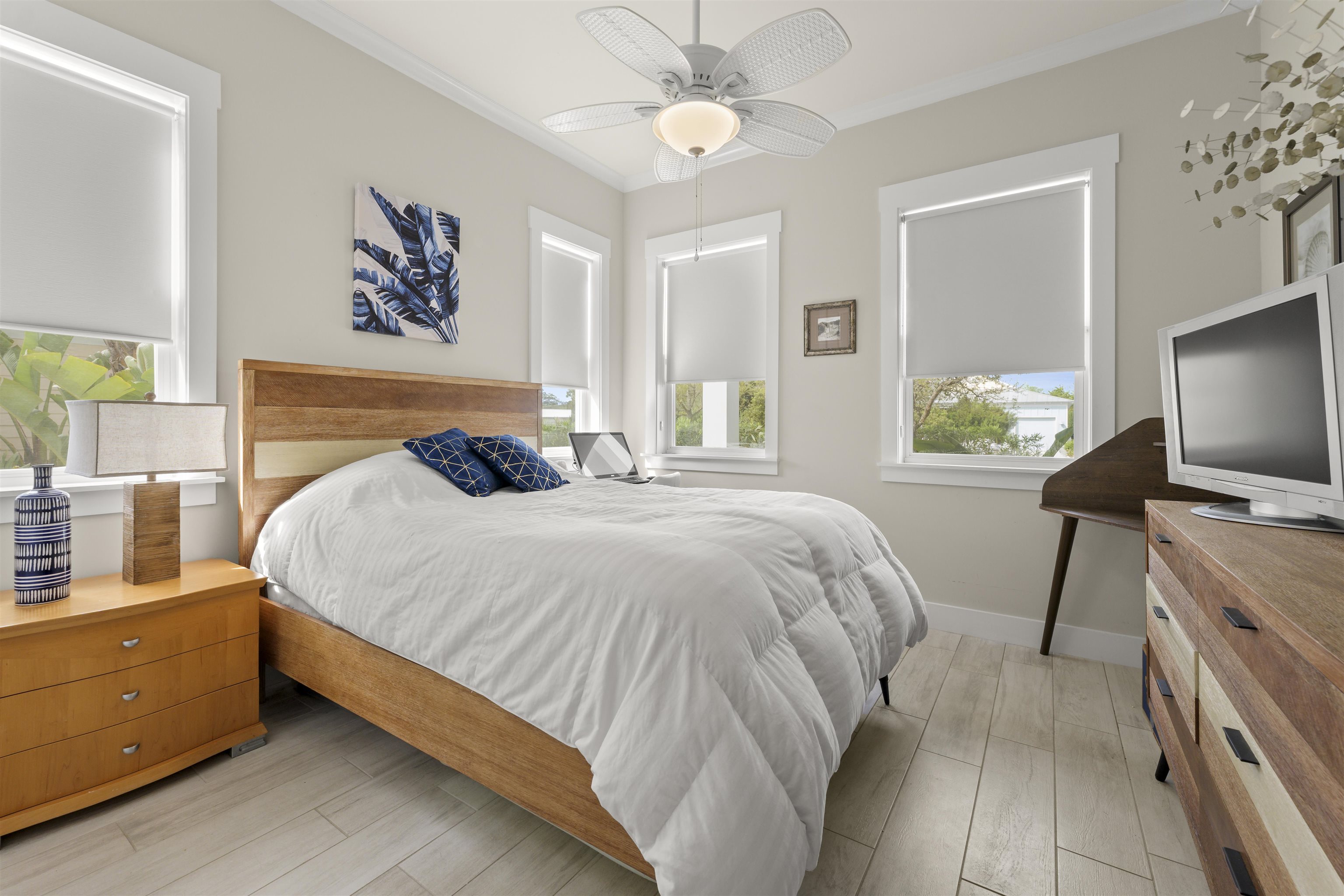 197 Oceanview Dr