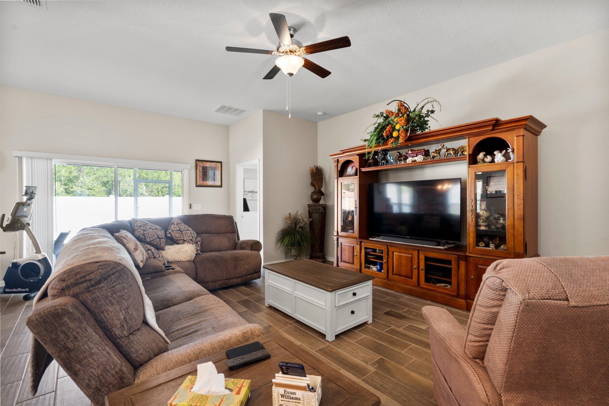 116 Egrets Landing Ln