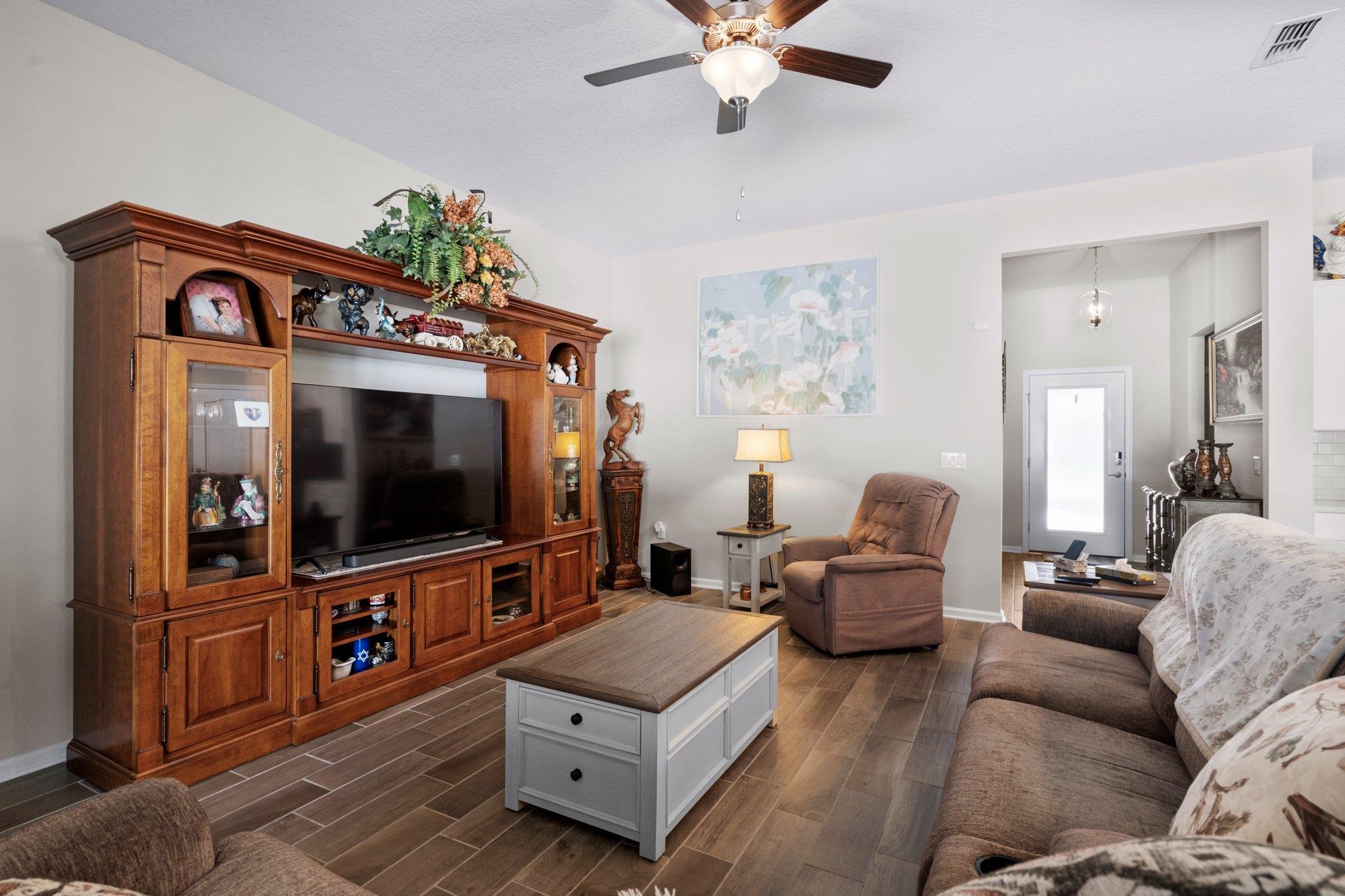 116 Egrets Landing Ln