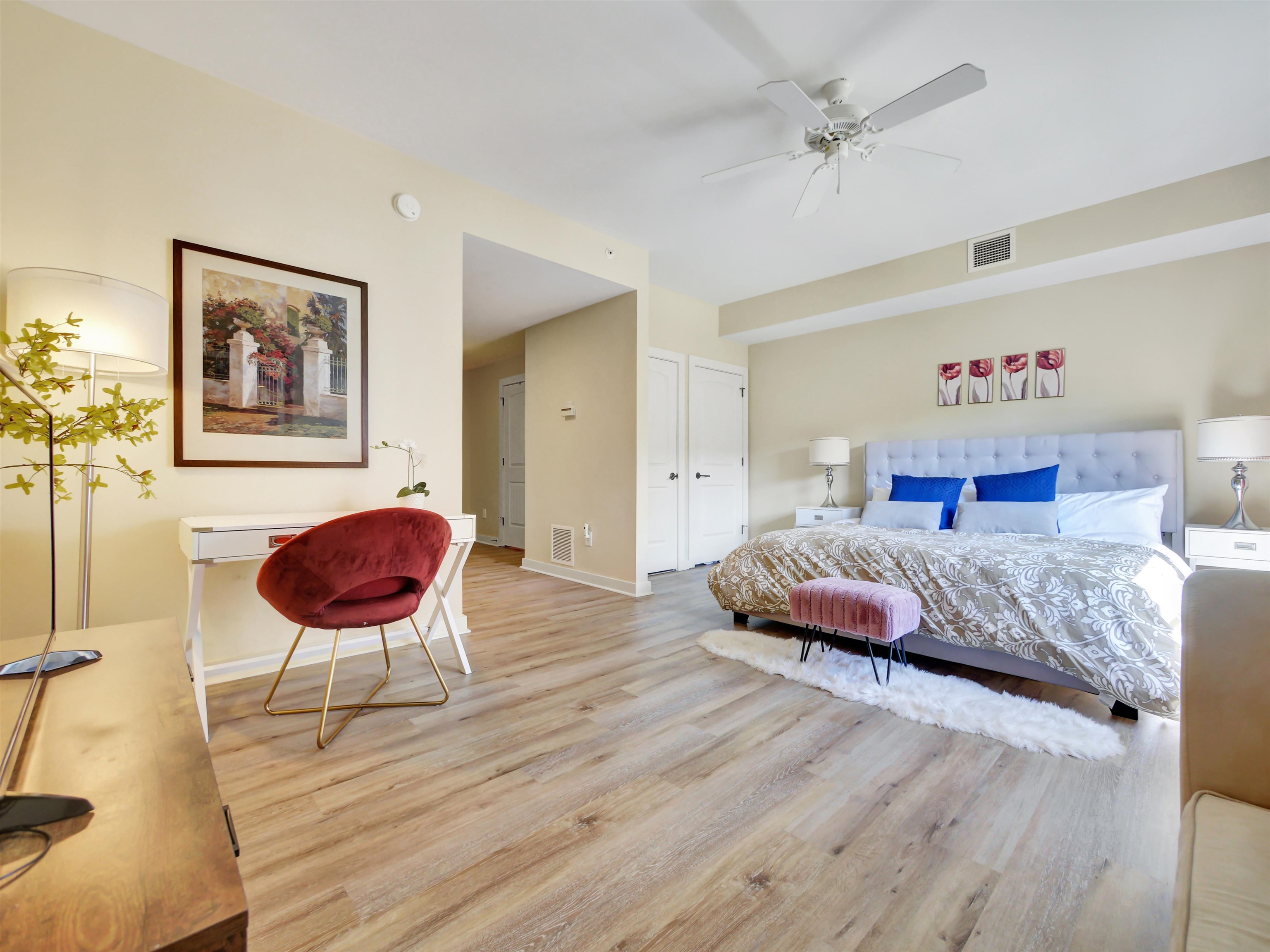 955 Registry Blvd Unit: 222