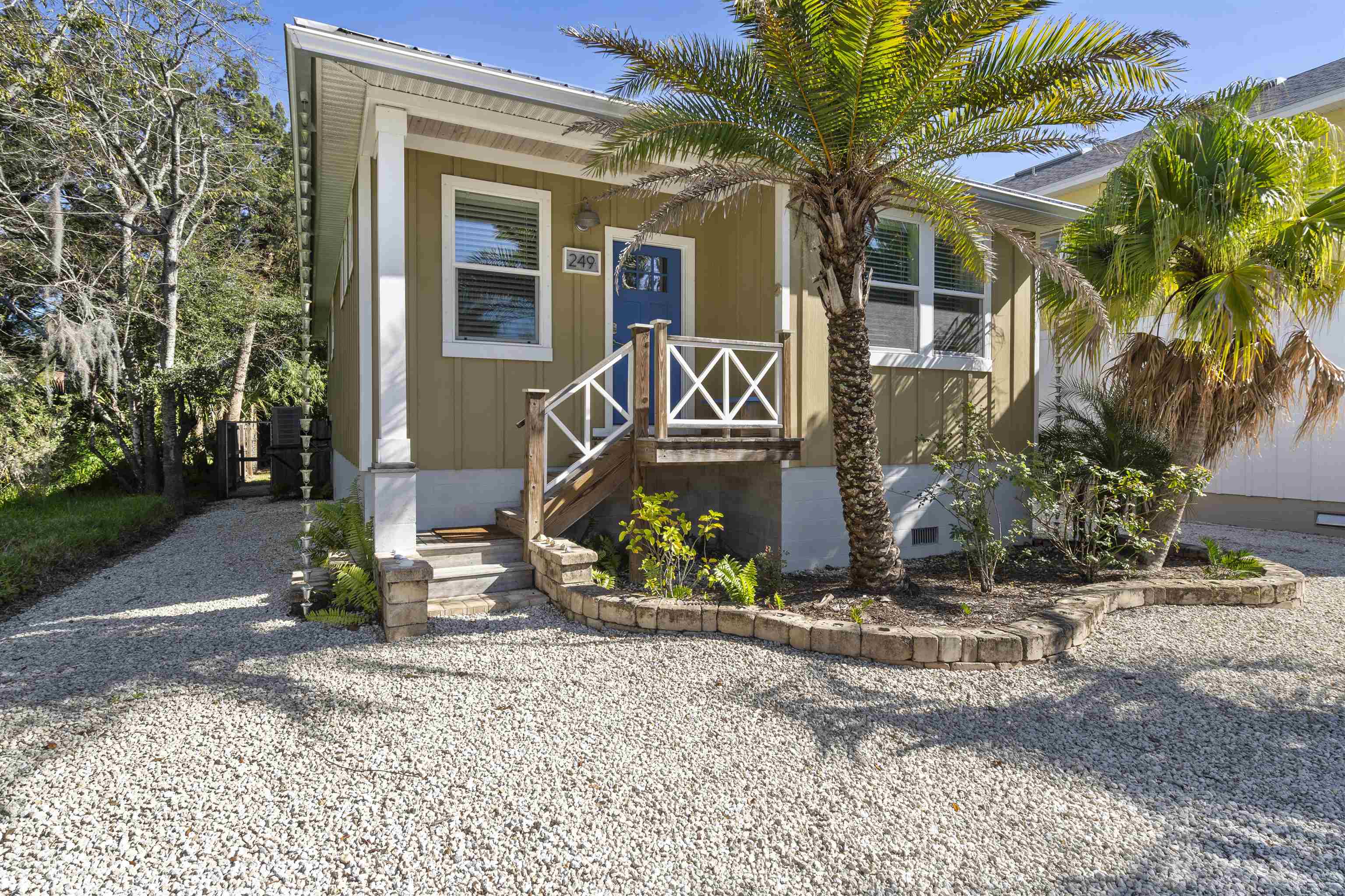 249 Riberia St