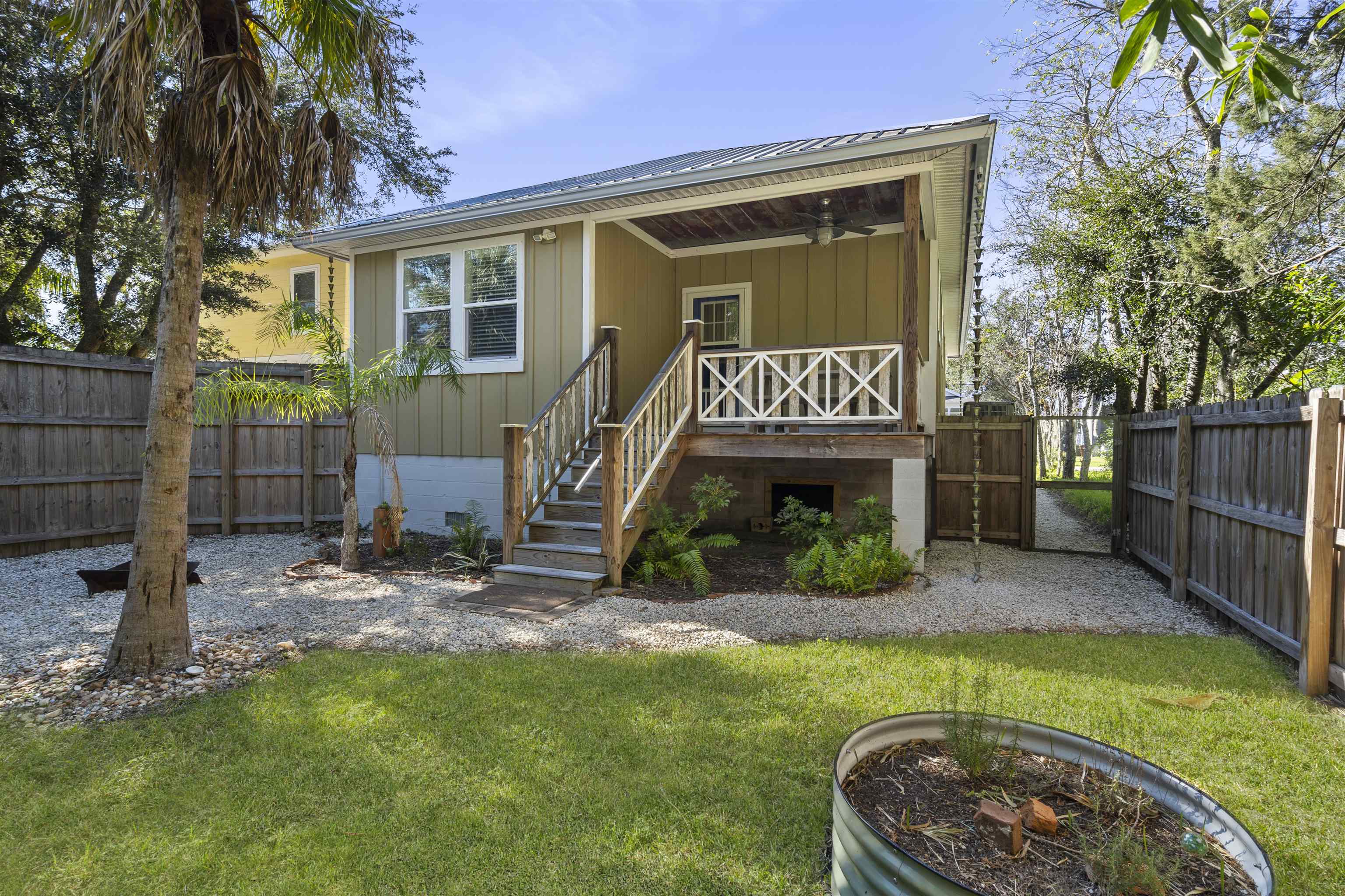 249 Riberia St