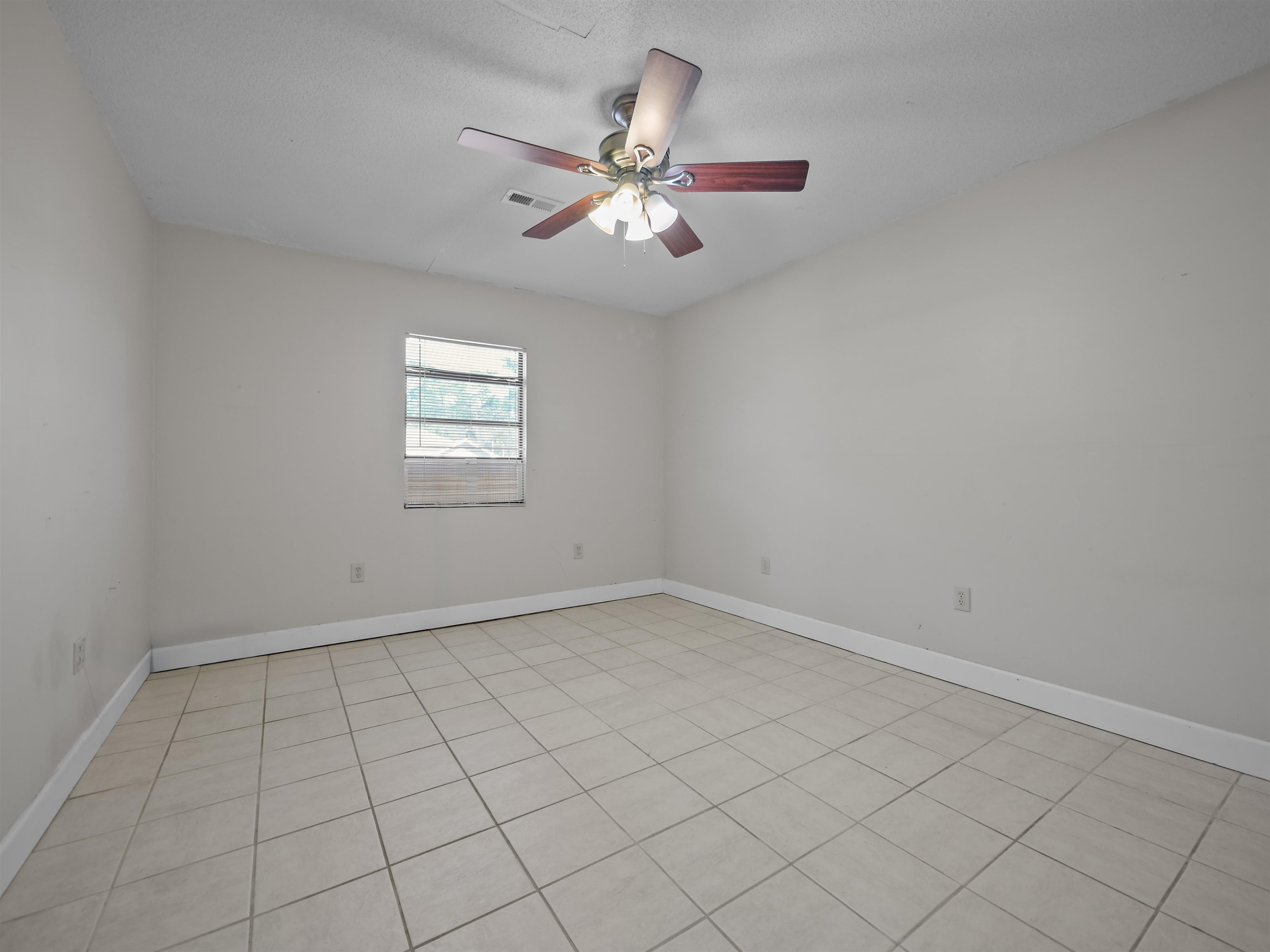 1211 Fort Peyton Dr